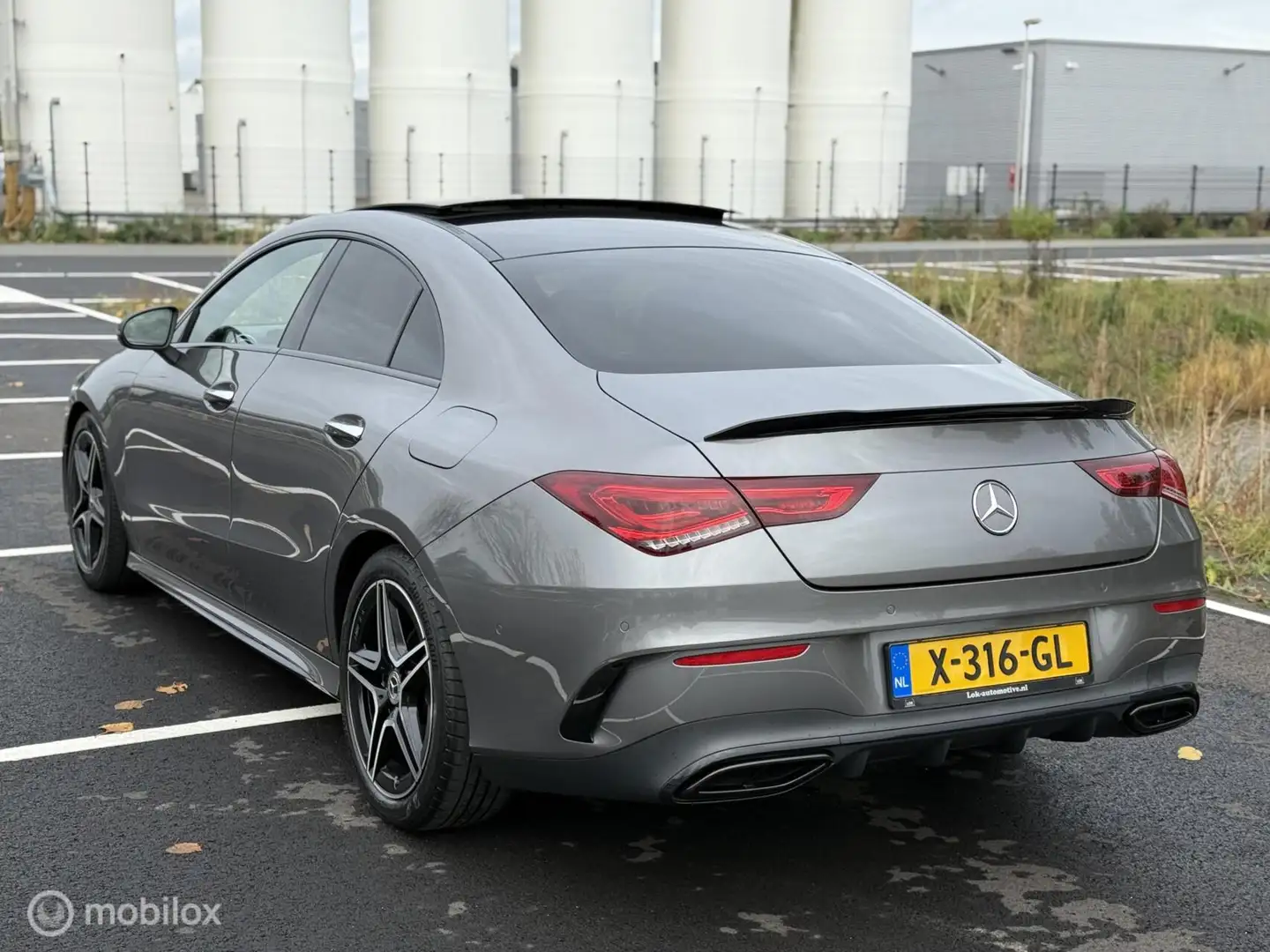 Mercedes-Benz CLA 180 Business Solution AMG PANO|SFEER|MEMORY Grijs - 2