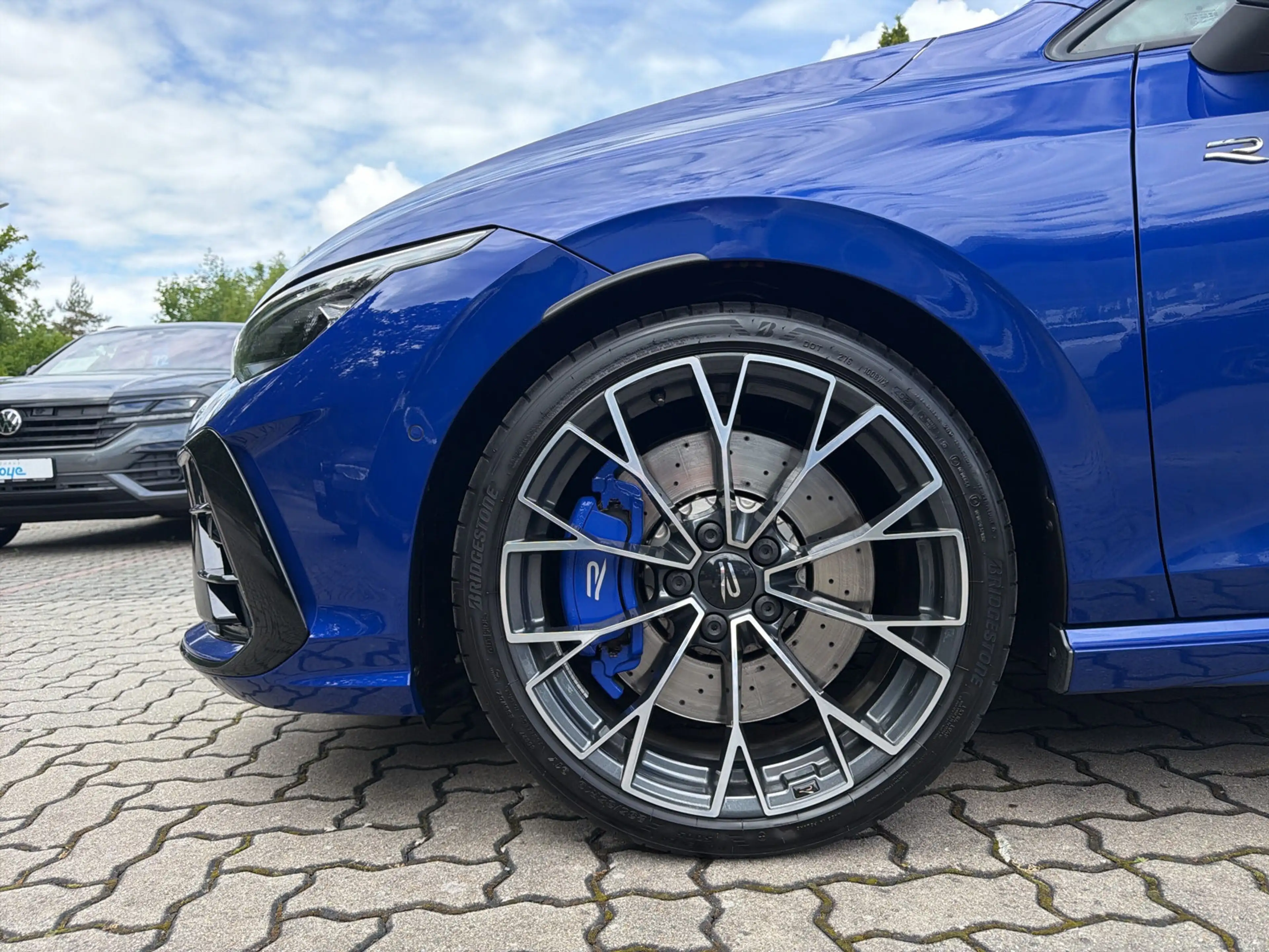 Volkswagen Golf R 4M DSG Navi PANO Harman Kardon Matrix R — photo 3