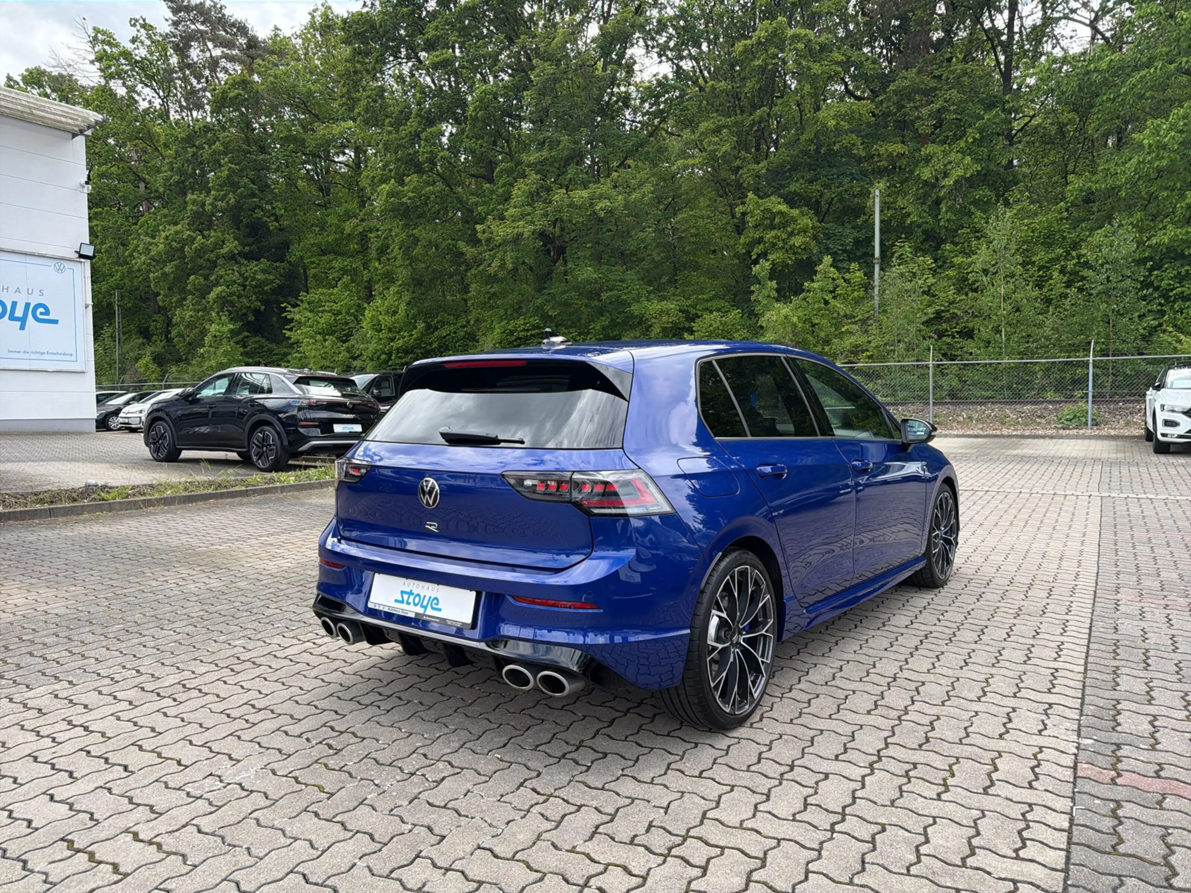 Volkswagen Golf R 4M DSG Navi PANO Harman Kardon Matrix R — photo 5