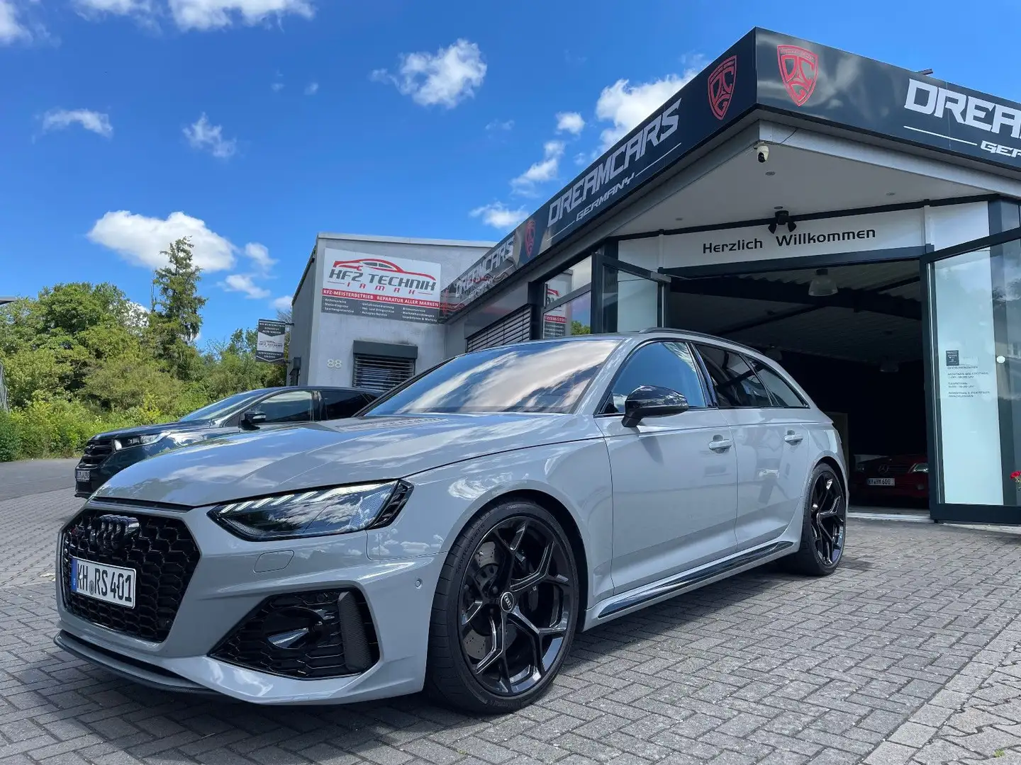 Audi RS4 RS 4 Avant 2.9 TFSI quattro Competition Plus Grau - 1