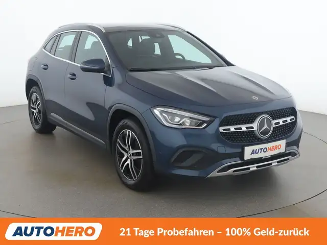 Mercedes-Benz Gla view 8