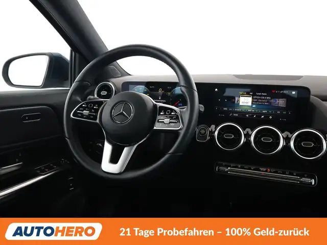 Mercedes-Benz Gla view 14