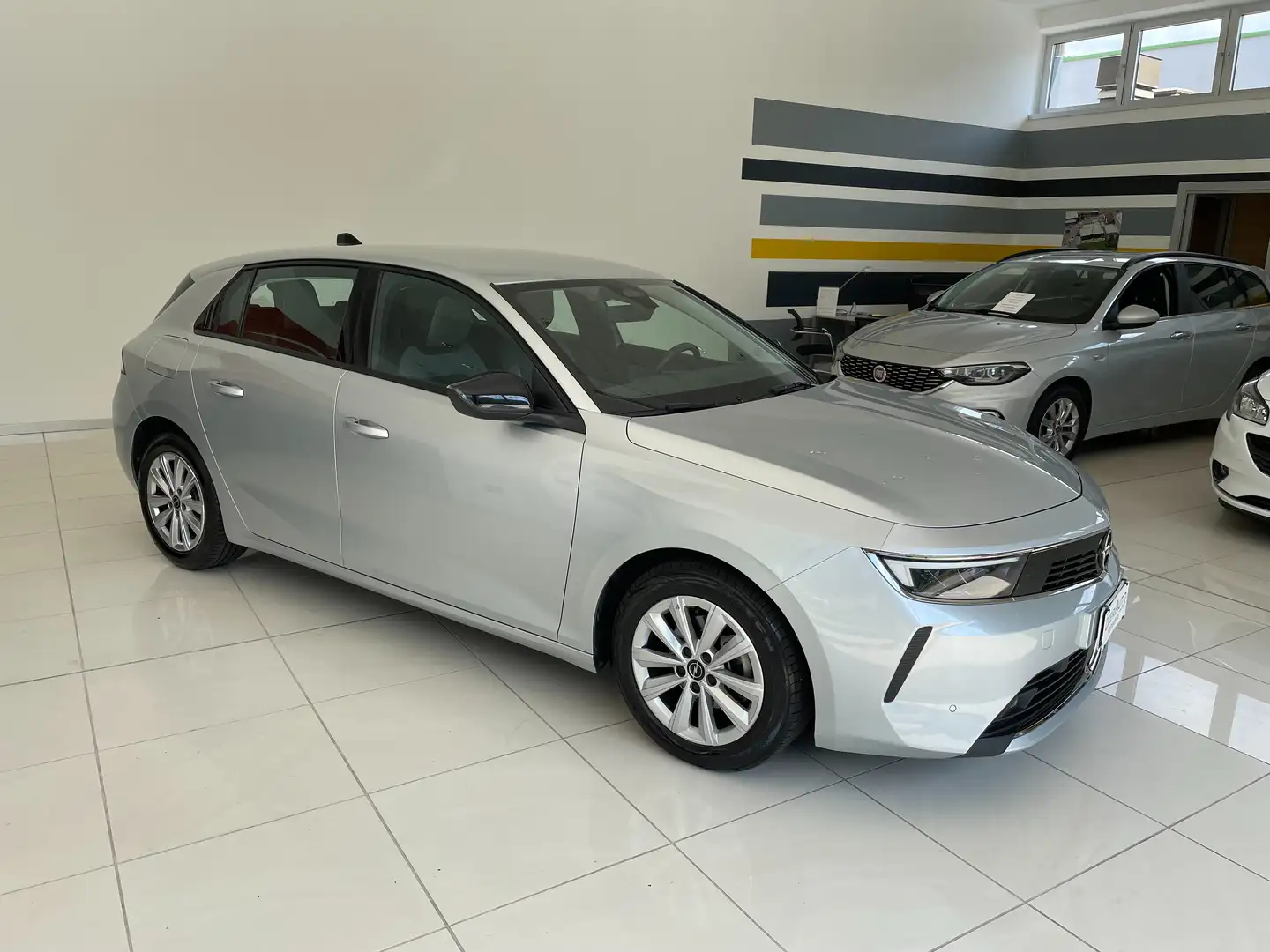 Opel Astra New Astra 1.2 turbo 110 cv Edition Prezzo reale Argent - 1
