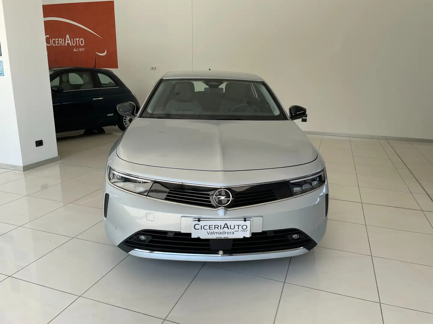 Opel Astra New Astra 1.2 turbo 110 cv Edition Prezzo reale Argent - 2