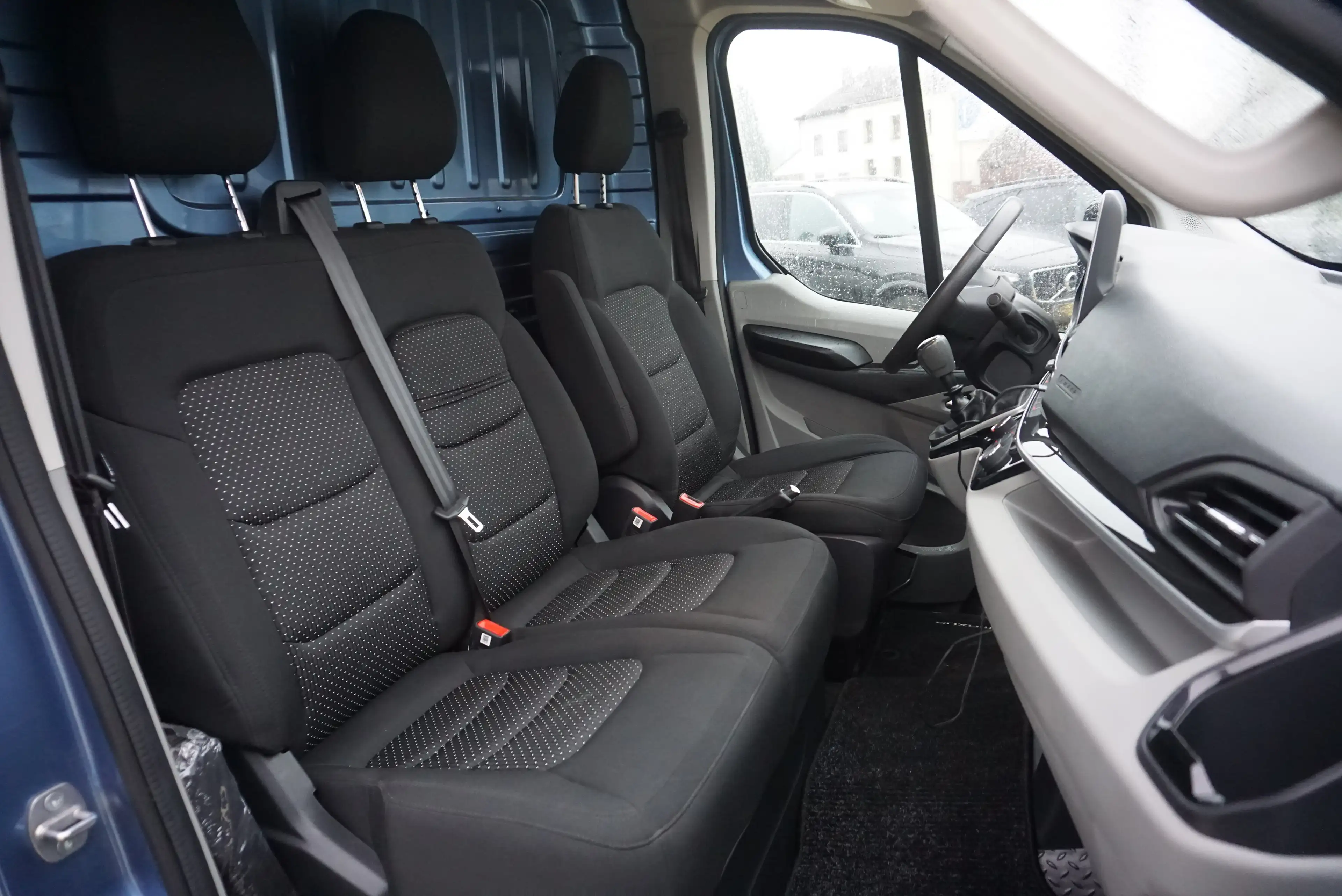 Maxus Deliver 9 L3H2 Luxe 2.0 TDCi TVA-BTW RECUP 3-PLACES 1er MAIN — photo 10