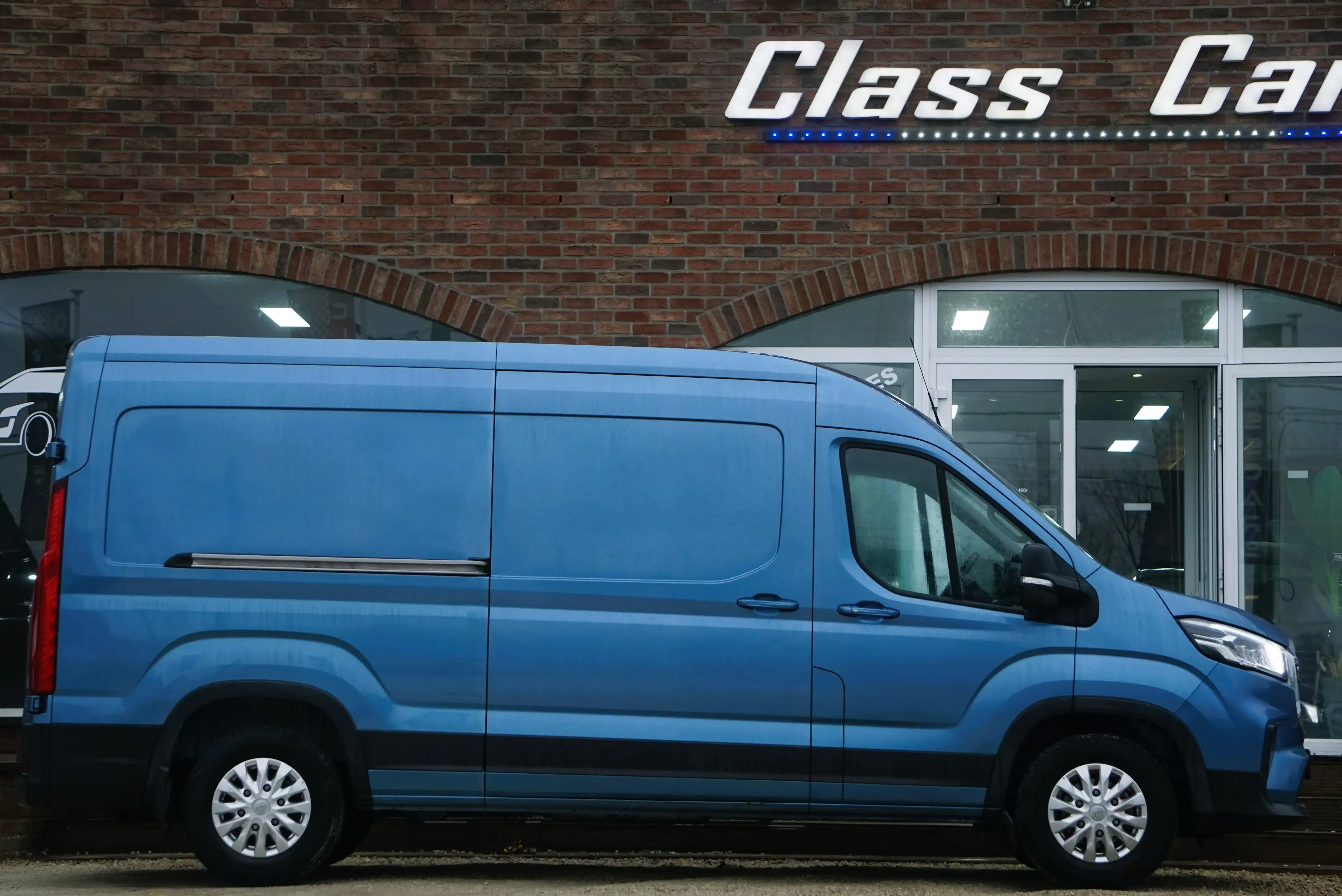 Maxus Deliver 9 L3H2 Luxe 2.0 TDCi TVA-BTW RECUP 3-PLACES 1er MAIN — photo 5