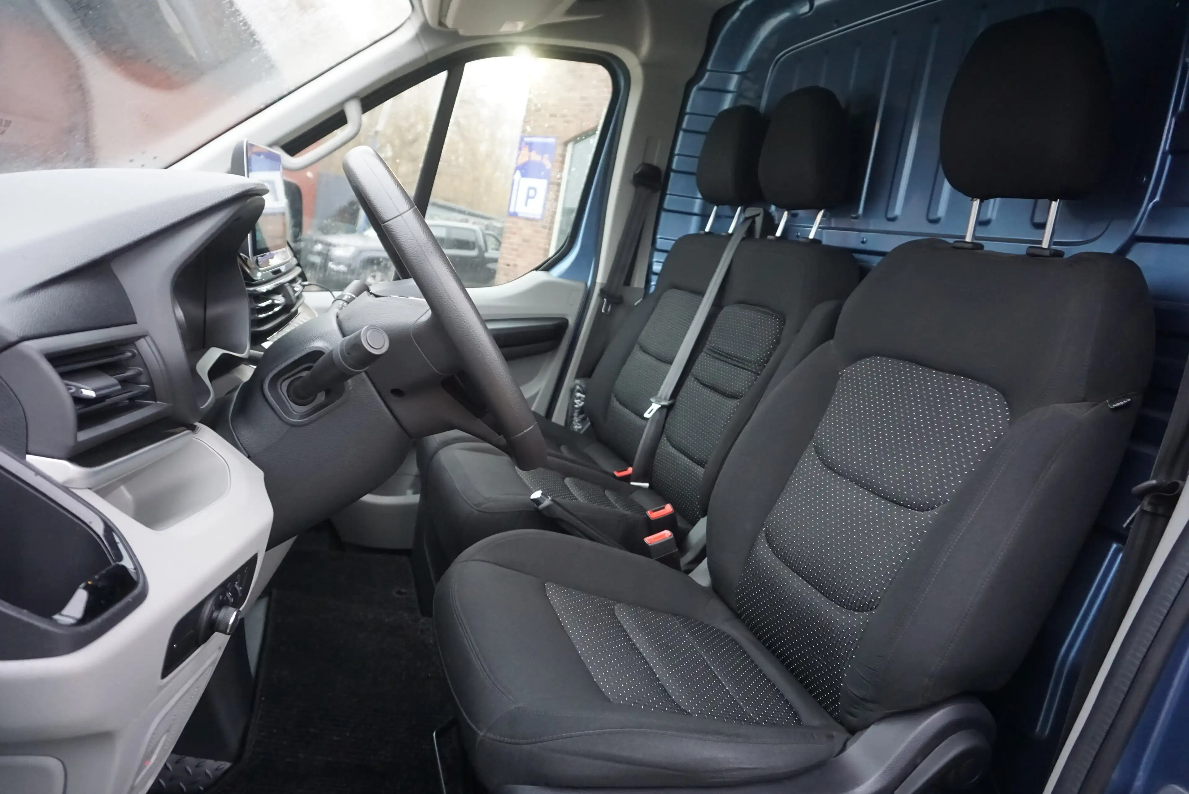 Maxus Deliver 9 L3H2 Luxe 2.0 TDCi TVA-BTW RECUP 3-PLACES 1er MAIN — photo 9