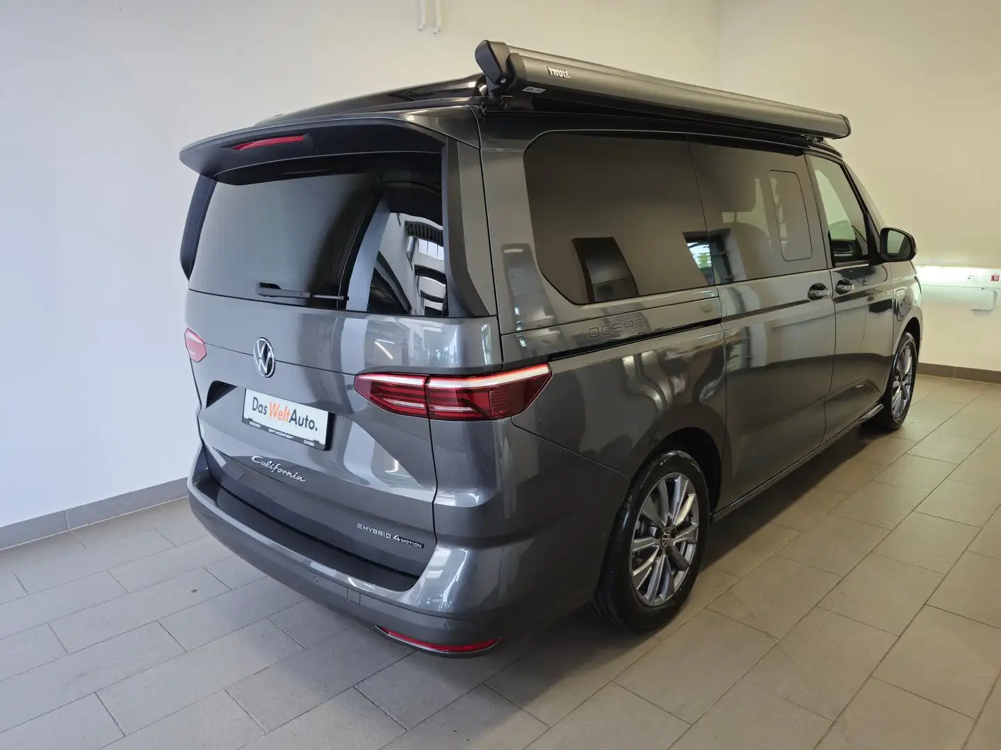 Volkswagen T7 California VW T7 California Ocean eHybrid 180 kW 4M Grau - 2