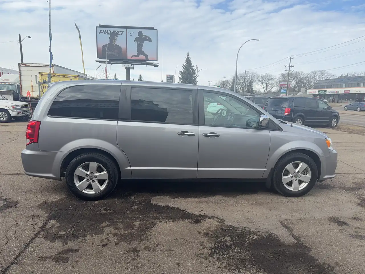 Dodge Grand Caravan снимка Dodge Grand Caravan