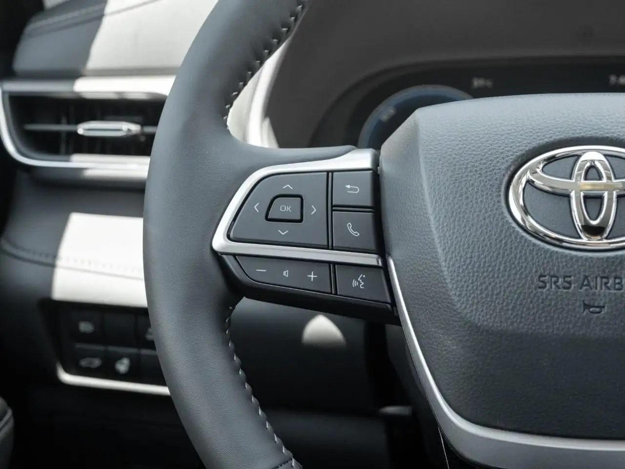 Toyota Highlander снимка Toyota Highlander