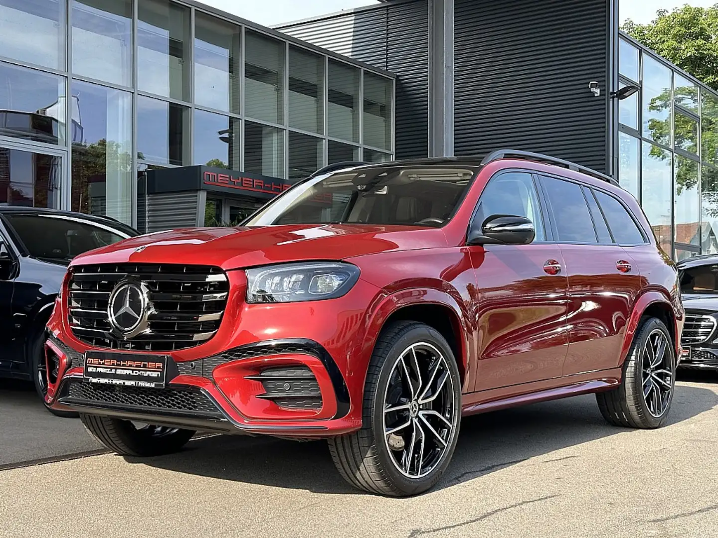 Mercedes-Benz GLS 580 4Matic AMG-Line / 7 Sitzer / STHZ / Pano / AHK ... Czerwony - 2
