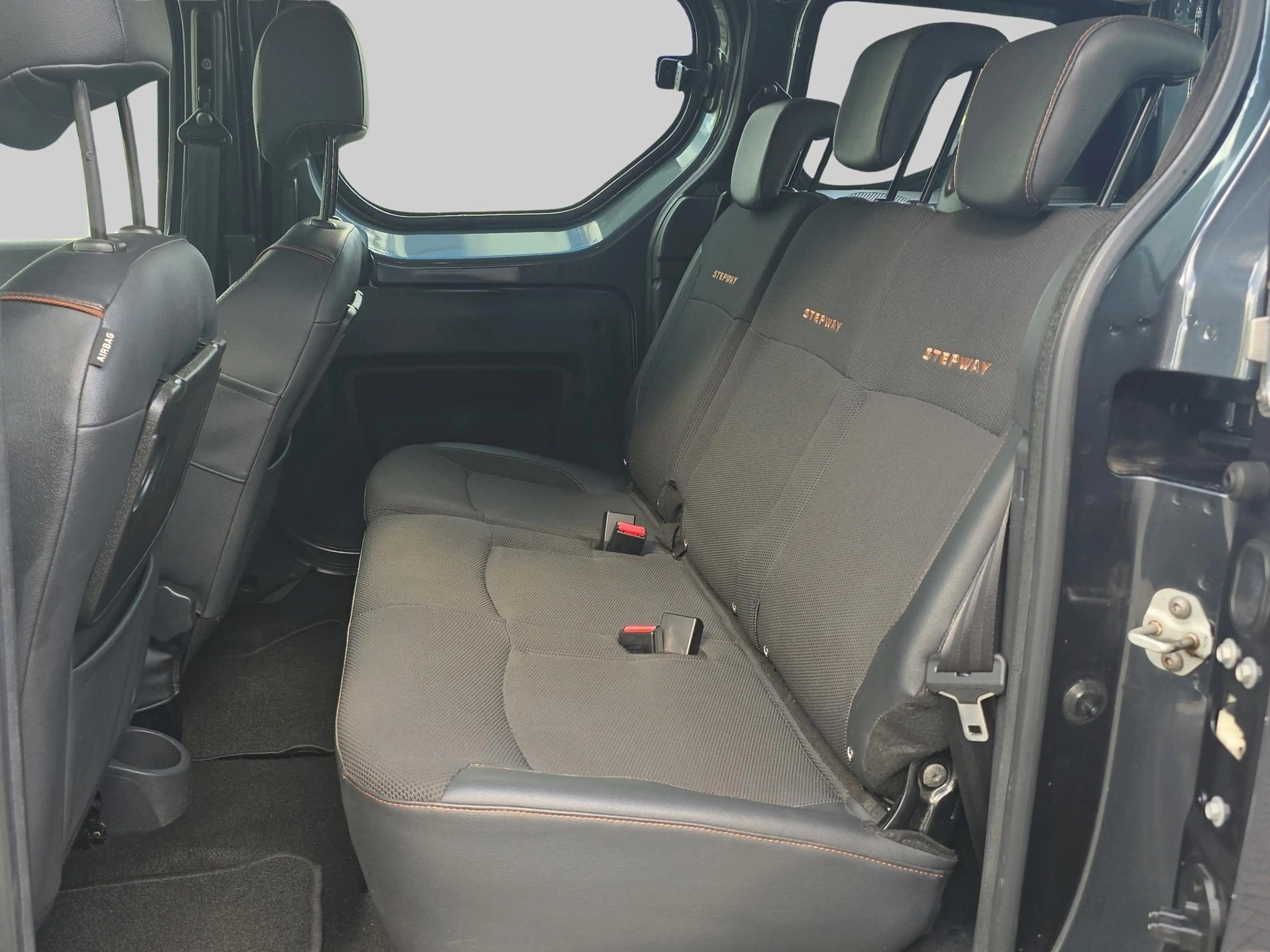 Dacia Dokker 1.2 TCe S&S Ambiance | Navigatie | Airco | Achteru — photo 6
