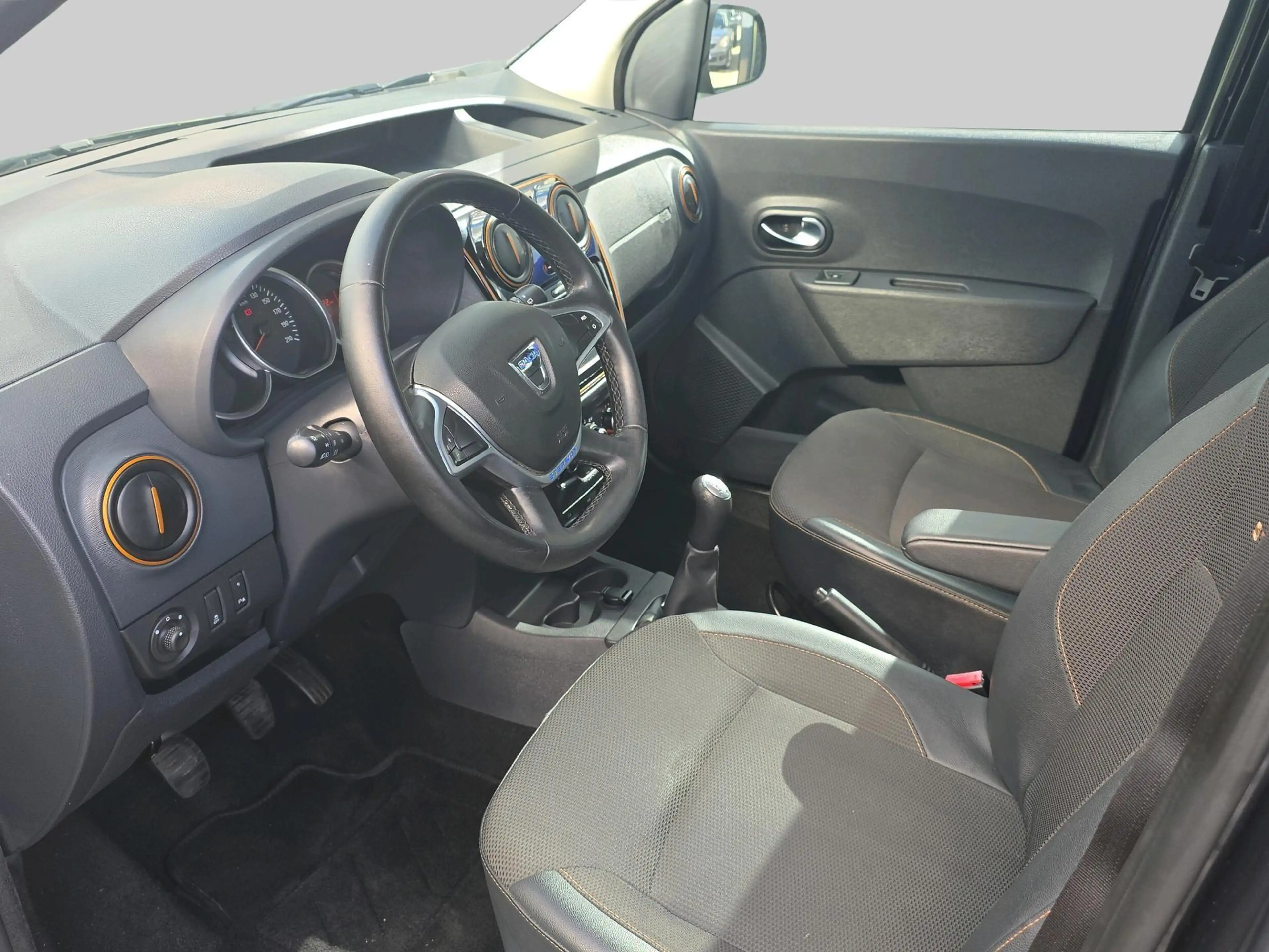 Dacia Dokker 1.2 TCe S&S Ambiance | Navigatie | Airco | Achteru — photo 4