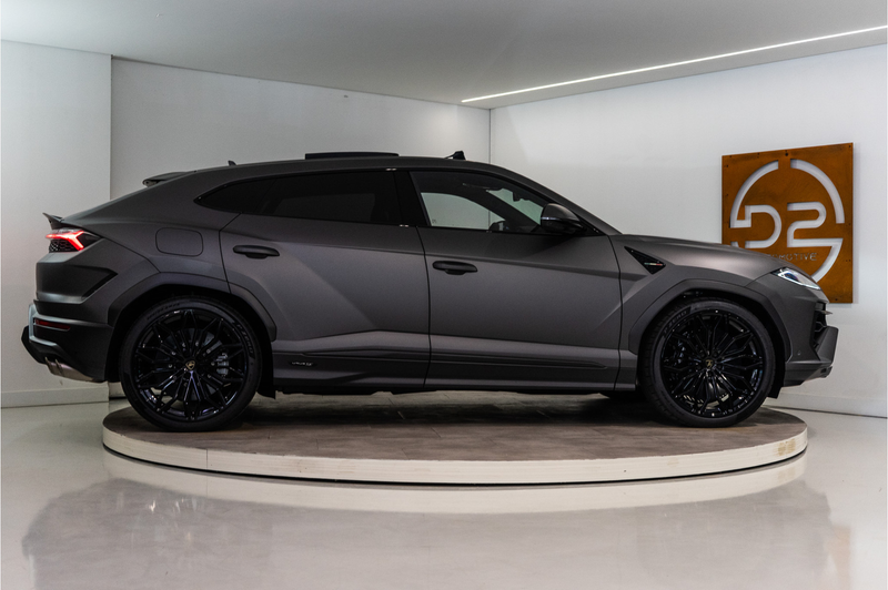 Lamborghini Urus 4.0 V8 Hybrid SE 800PK | Ad Personam | Grigio Kere — photo 6