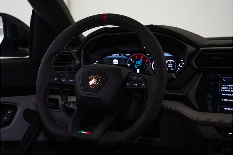 Lamborghini Urus 4.0 V8 Hybrid SE 800PK | Ad Personam | Grigio Kere — photo 42