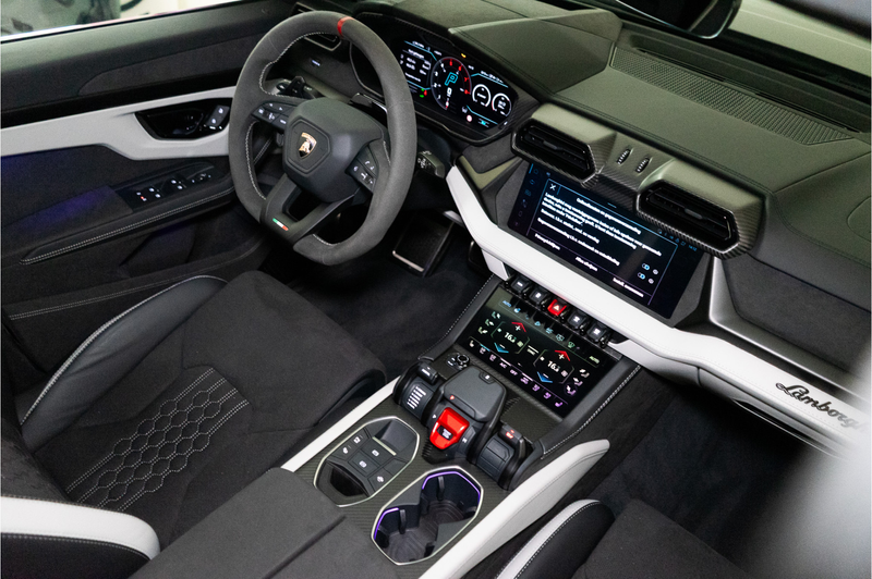 Lamborghini Urus 4.0 V8 Hybrid SE 800PK | Ad Personam | Grigio Kere — photo 28