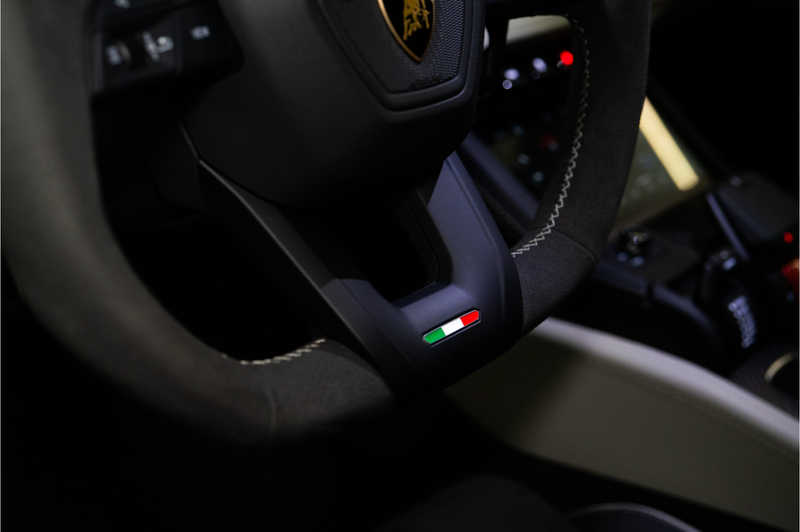 Lamborghini Urus 4.0 V8 Hybrid SE 800PK | Ad Personam | Grigio Kere — photo 45