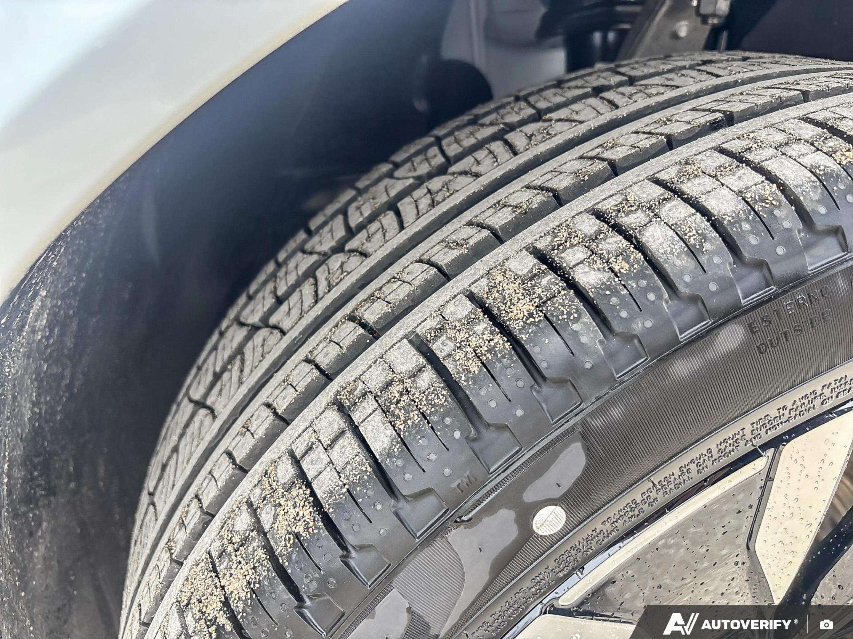 2026 Volvo XC90 Plus Dark Theme UP TO 64 KMS OF EV RANGE thumb 11