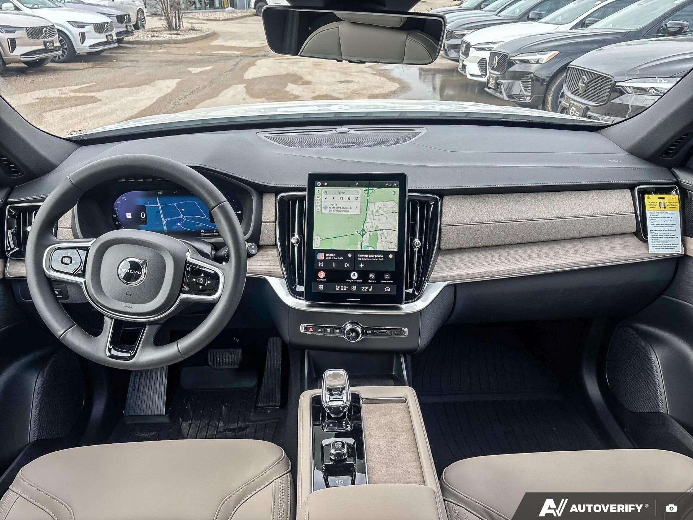 2026 Volvo XC90 Plus Dark Theme UP TO 64 KMS OF EV RANGE thumb 25