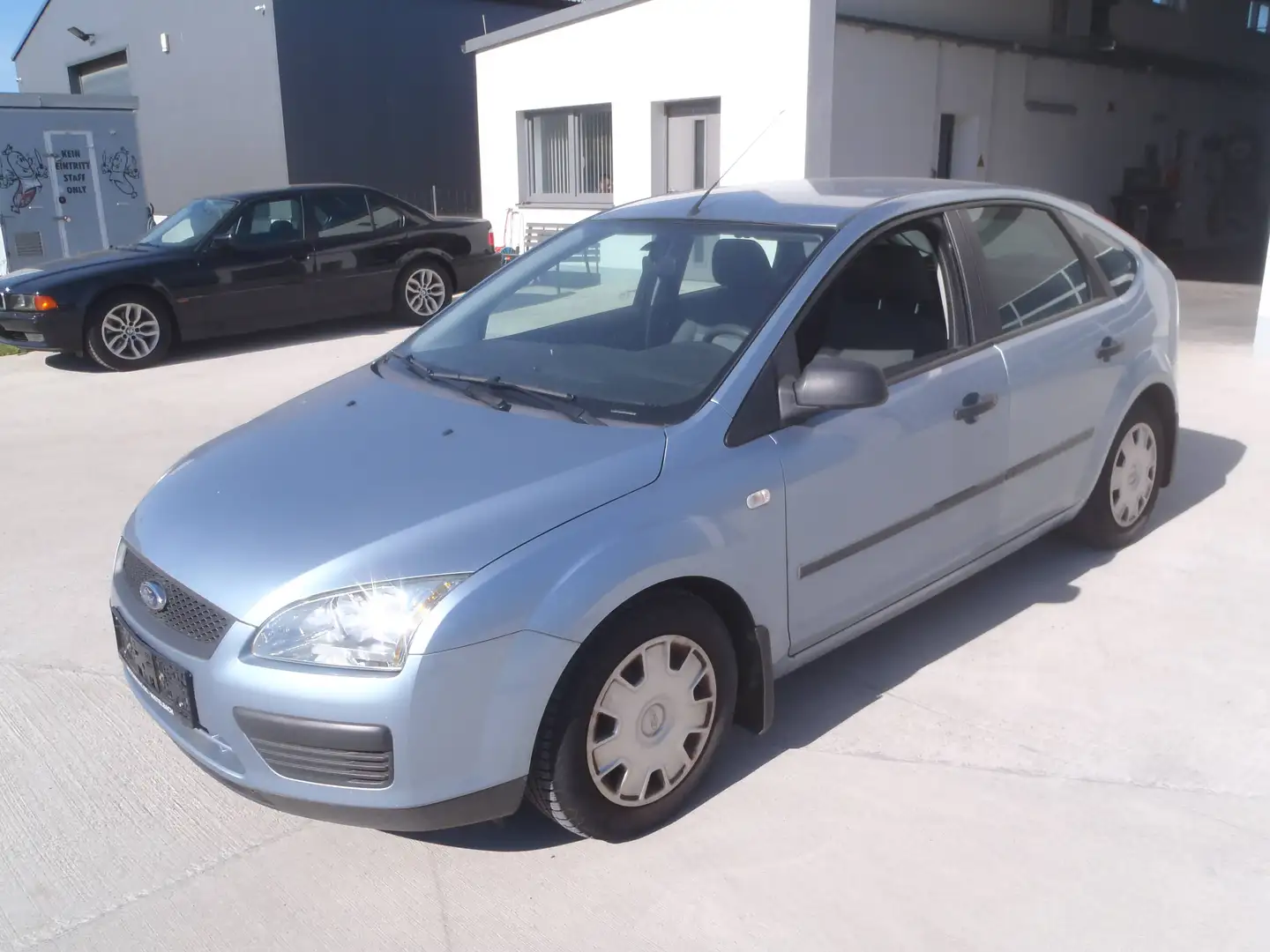 Ford Focus Focus  Trend 1,4 Trend Blau - 2