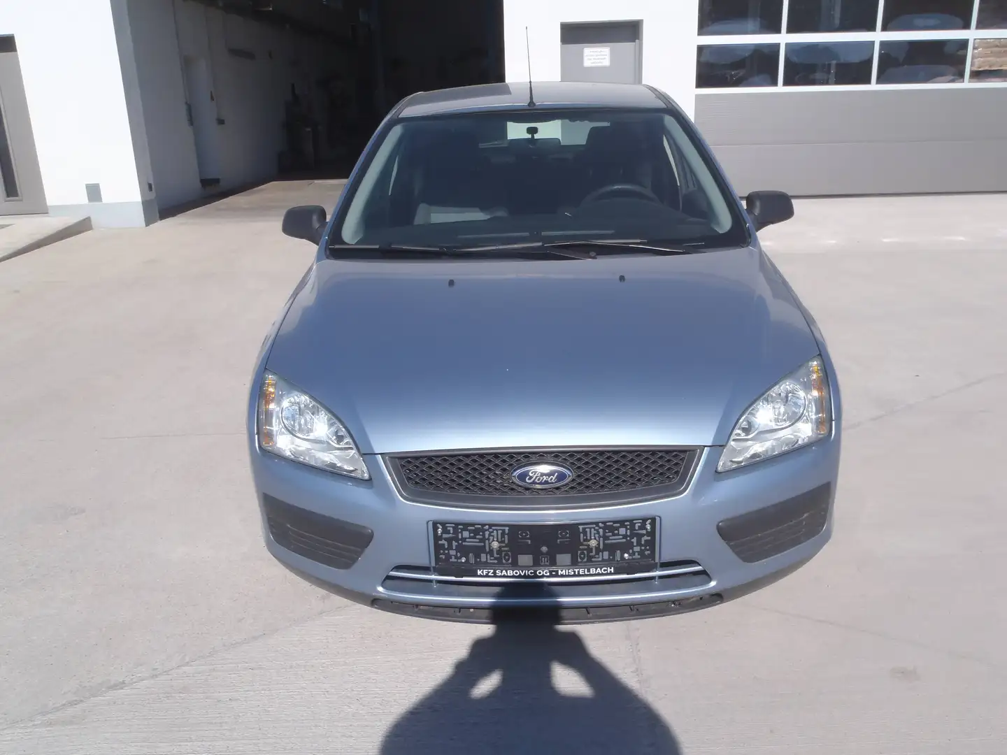 Ford Focus Focus  Trend 1,4 Trend Blau - 1