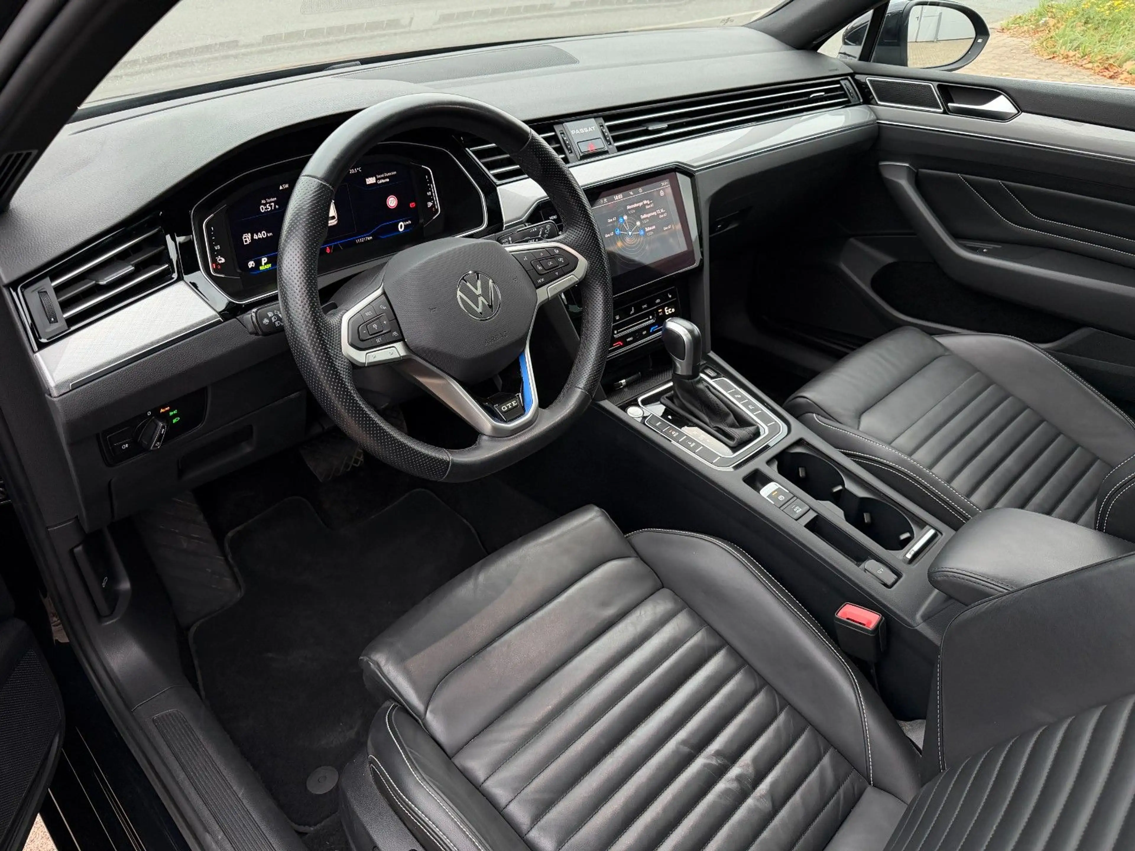 Volkswagen Passat Variant GTE VIRTUAL*DCC*PANO*360°*LANE* — photo 6