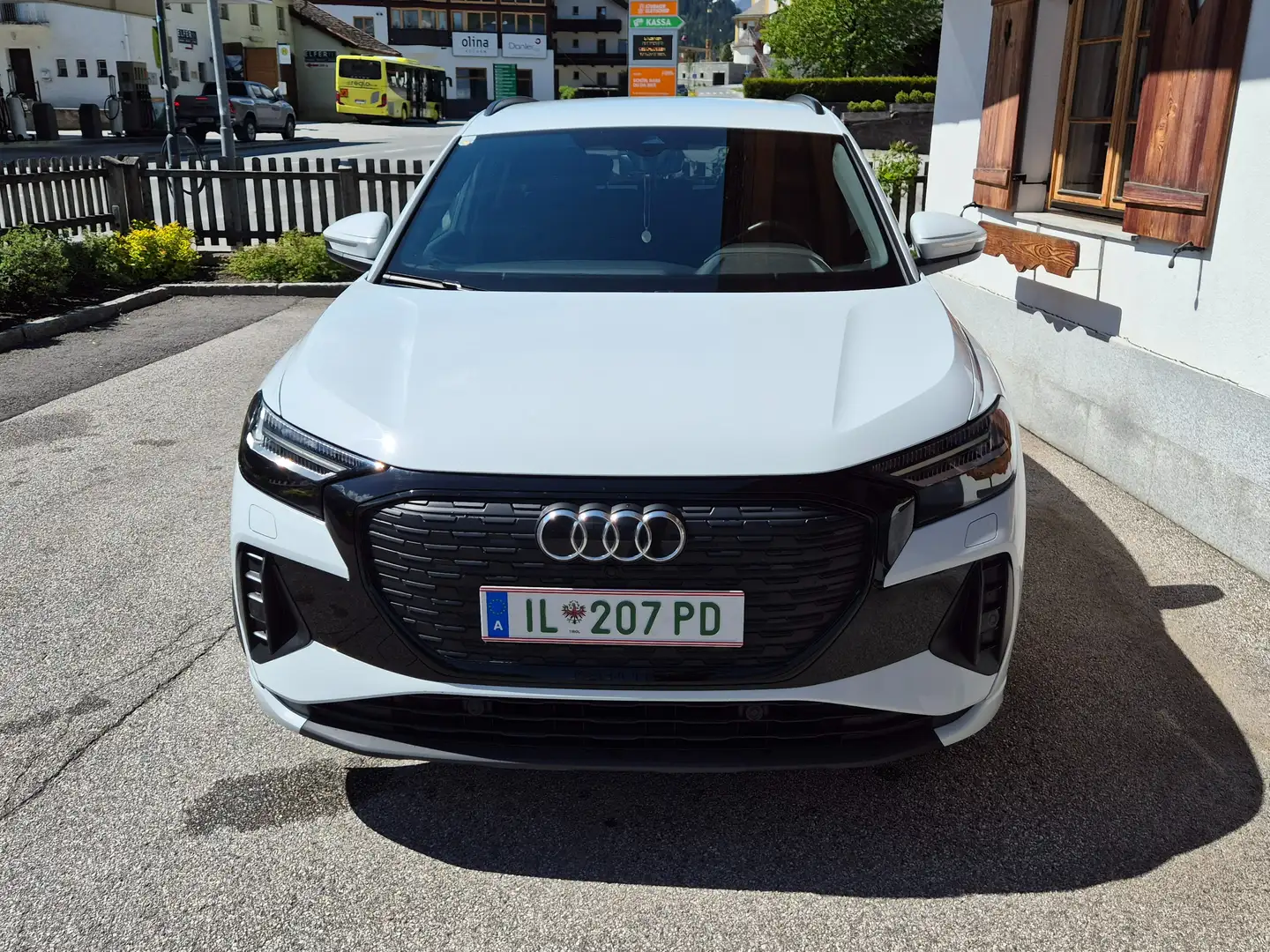 Audi Q4 e-tron Q4 50 e-tron quattro 220kW 82kWh Weiß - 2
