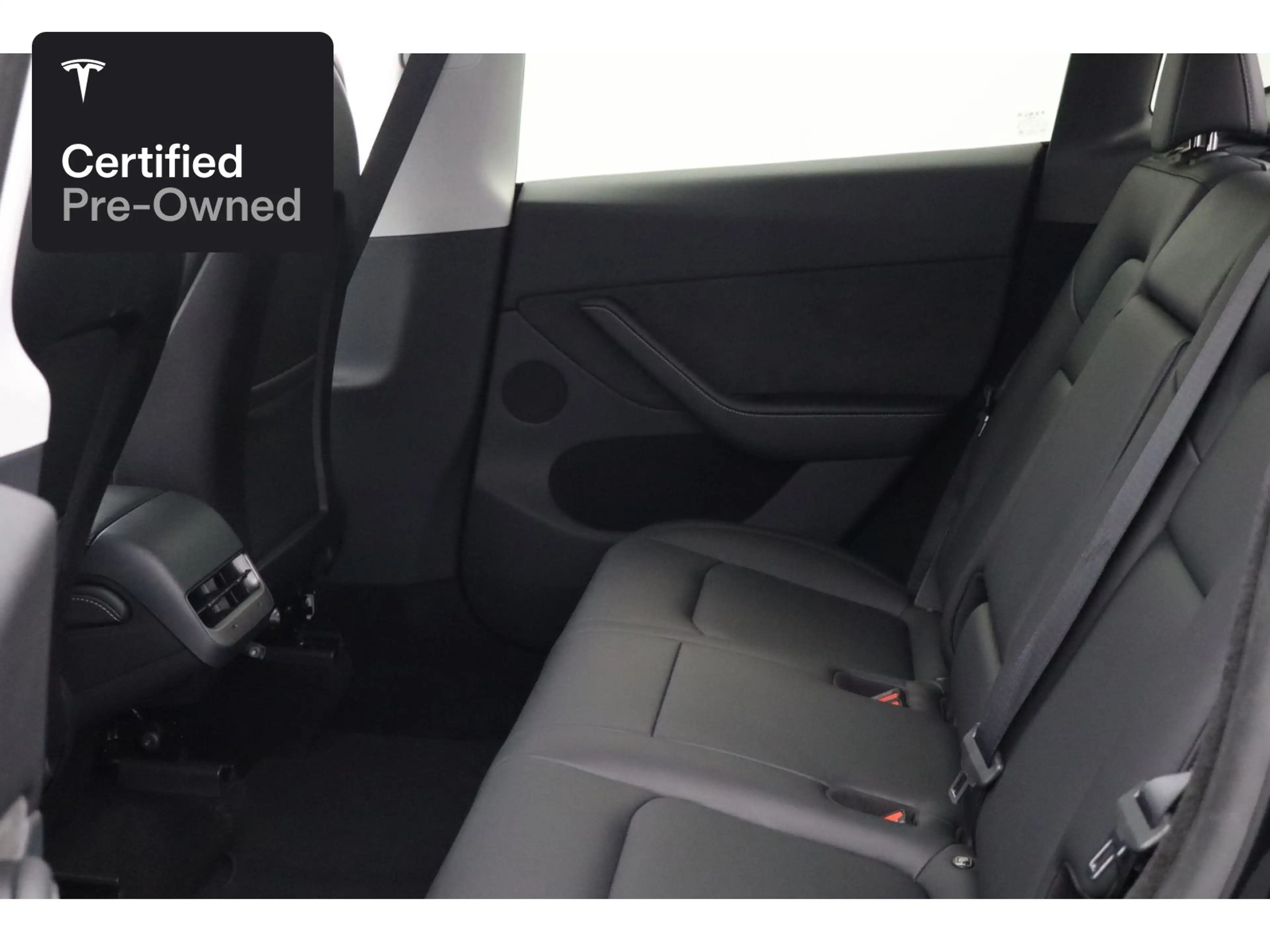 Tesla Model Y Rear-Wheel Drive "Certified Pre-Owned" — photo 13