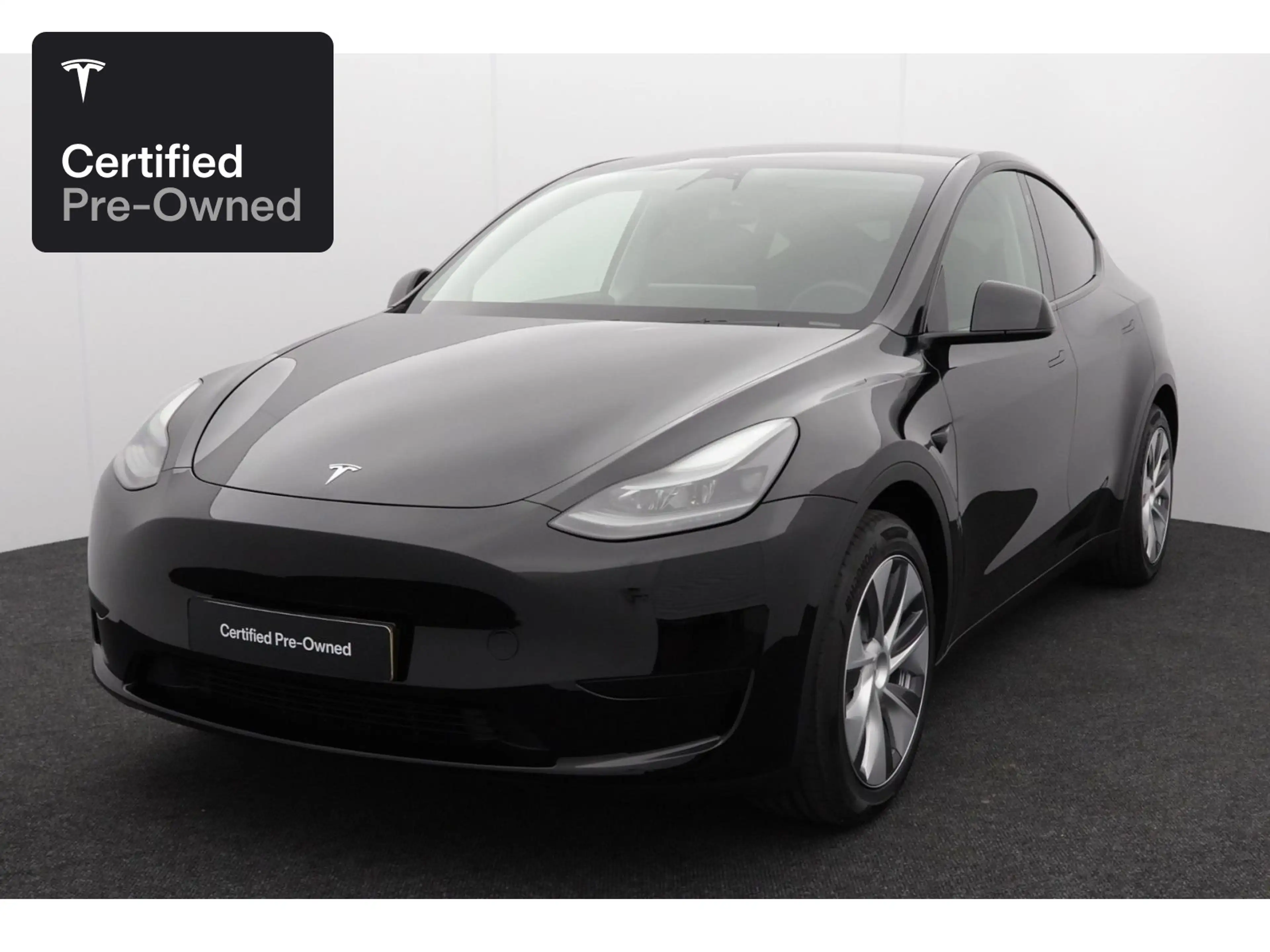 Tesla Model Y Rear-Wheel Drive "Certified Pre-Owned" — photo 2