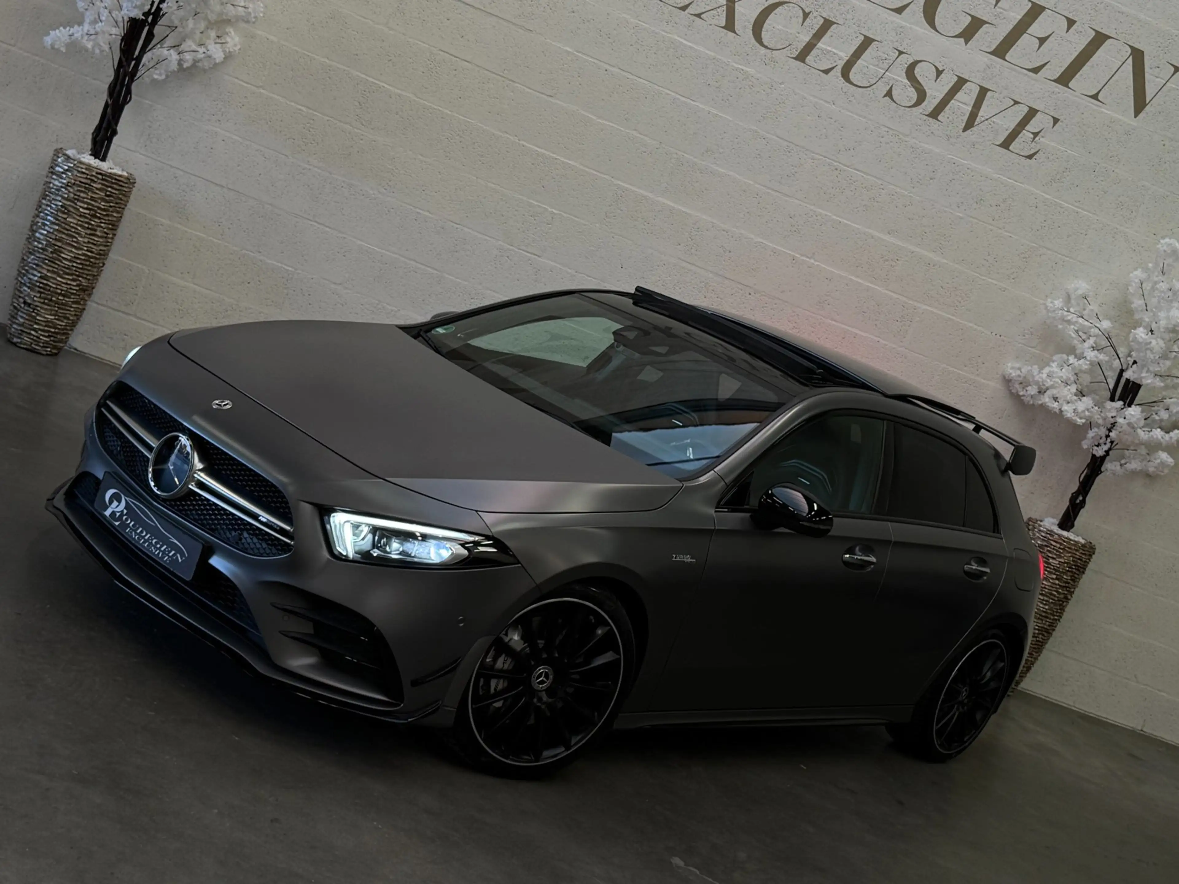 Mercedes-Benz A 35 AMG 4MATIC Premium Plus / Pano / Burmester / Carplay / — photo 2