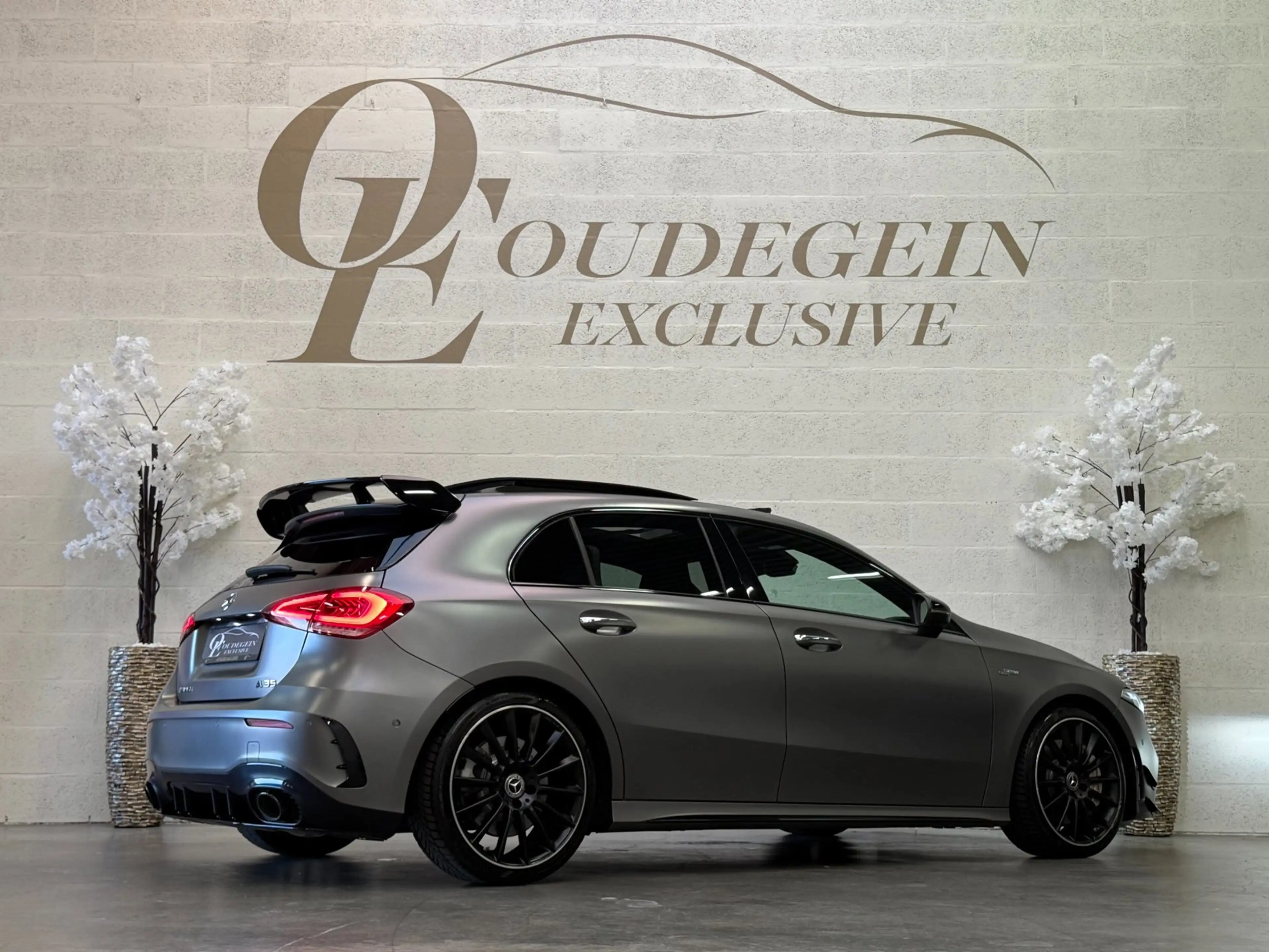 Mercedes-Benz A 35 AMG 4MATIC Premium Plus / Pano / Burmester / Carplay / — photo 4