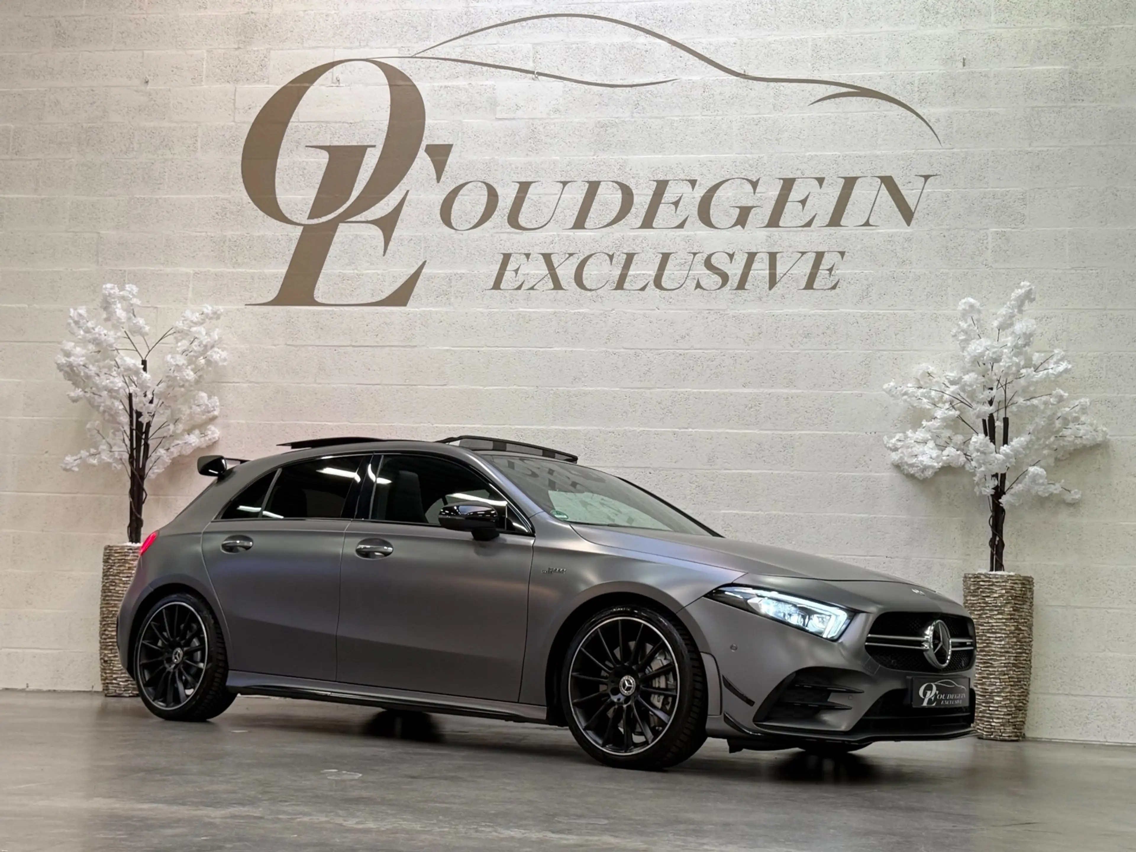 Mercedes-Benz A 35 AMG 4MATIC Premium Plus / Pano / Burmester / Carplay / — photo 3