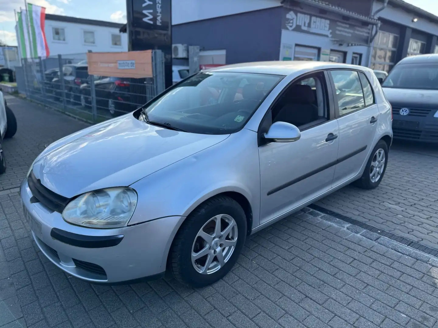 Volkswagen Golf V Lim. Trendline 1.4 EXPORT KEIN TÜV Plateado - 1