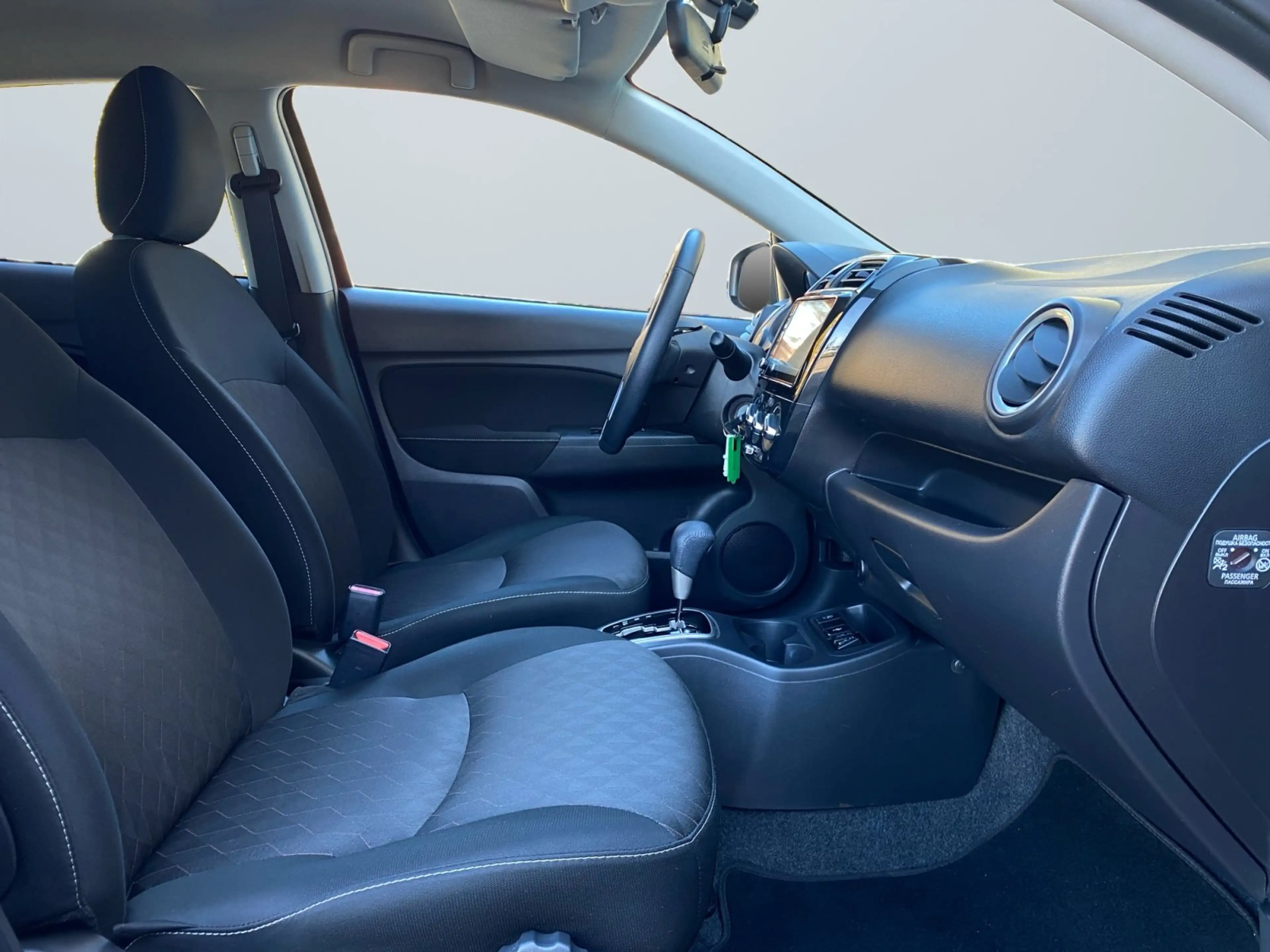 Mitsubishi Space Star Select+ 1,2 l MIVEC CVT Tempomat — photo 10