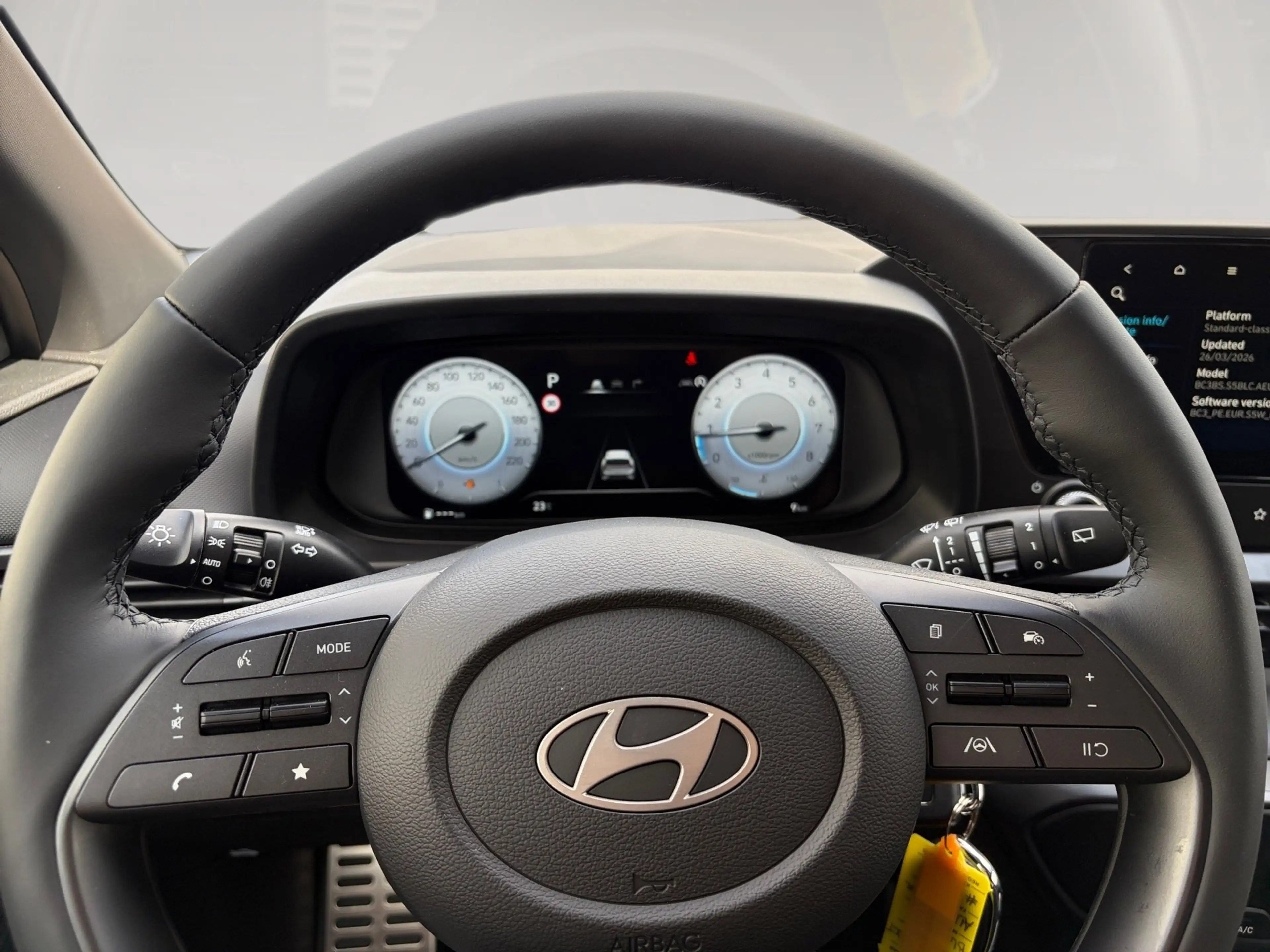 Hyundai BAYON 1.0L T-GDI 7-DCT 2WD Blackline — photo 8