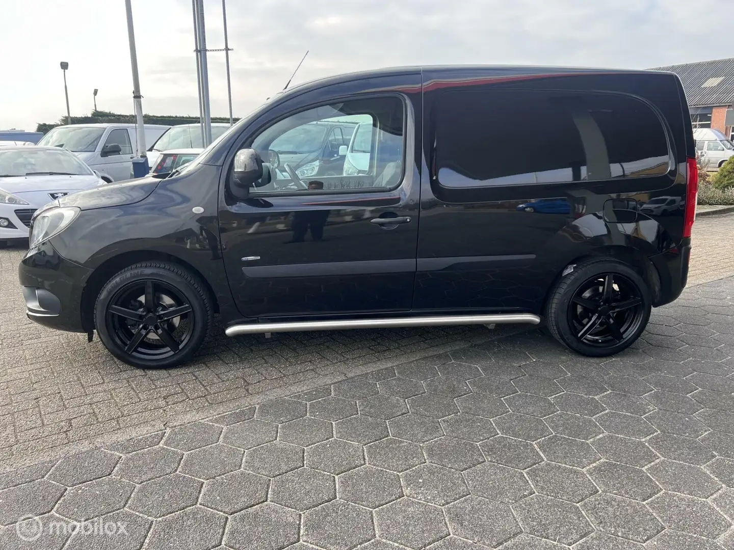 Mercedes-Benz Citan bestel 111 CDI BlueEFFICIENCY Zwart - 2