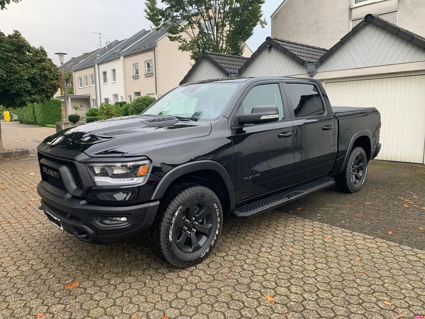 RAM 1500 RAM 1500 REBEL Crew Cab Shortbed (LPG + BACKFLIP) Schwarz - 1