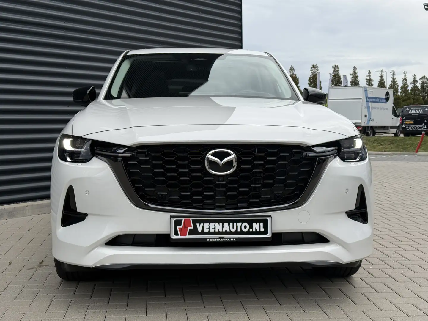 Mazda CX-60 2.5 e-SkyActiv PHEV Homura Pano/Trekhaak/Bose/360C Wit - 2