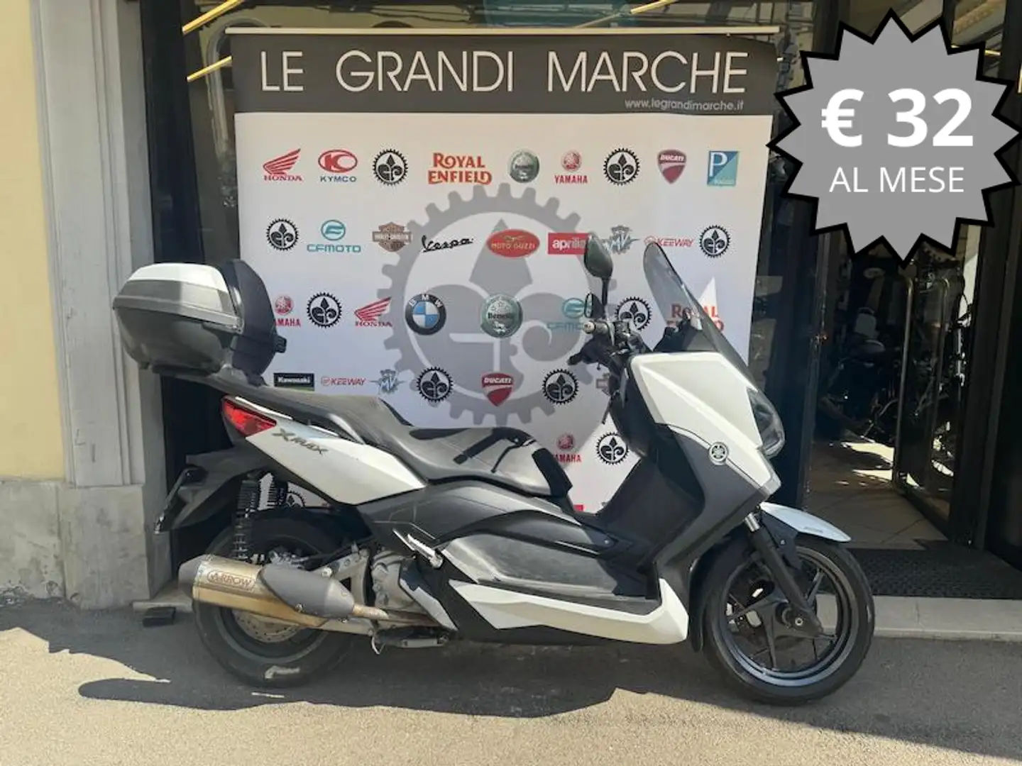 Yamaha X-Max 250 - 1