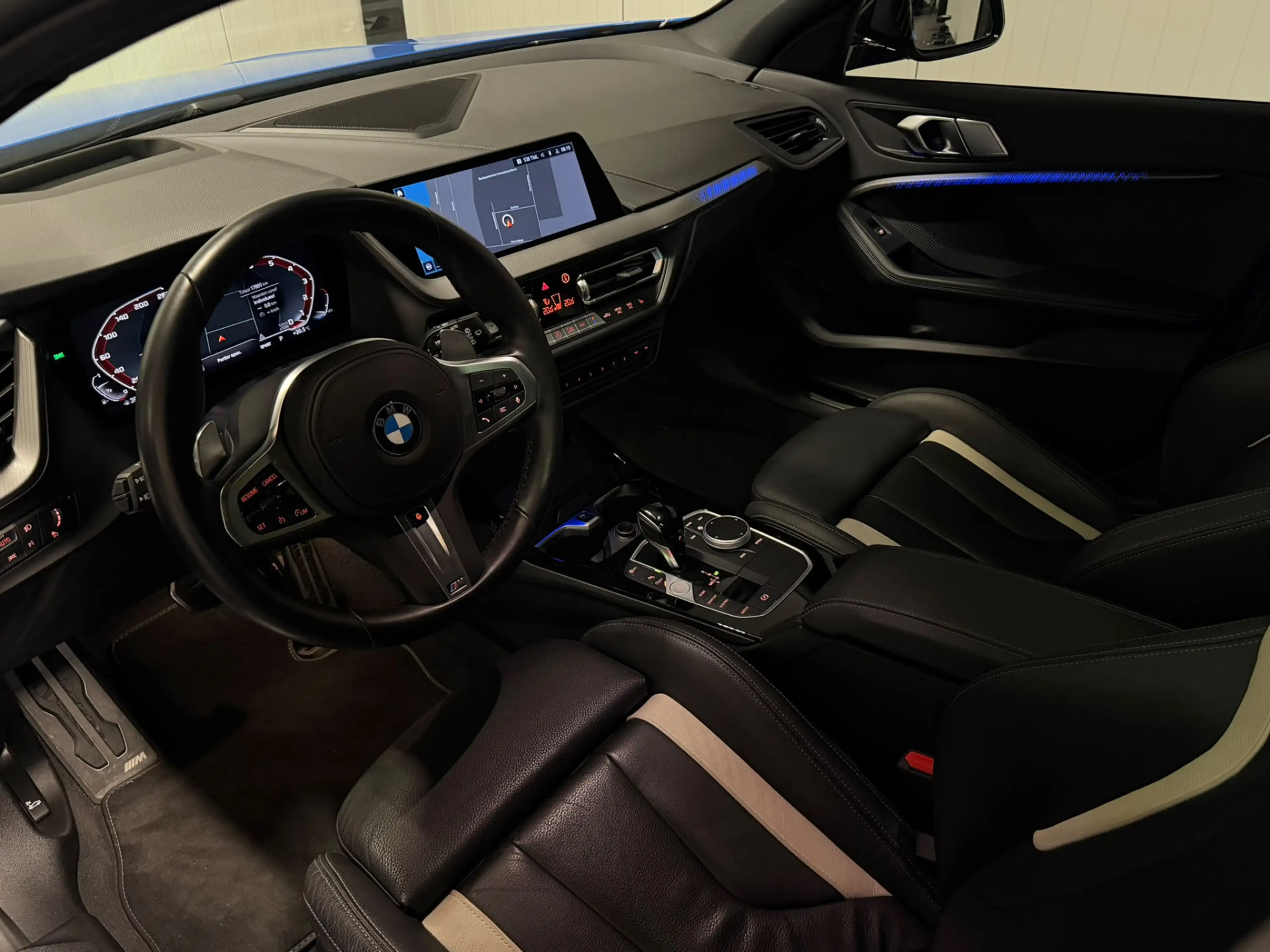 BMW 135 1-serie M135i xDrive Edition M Performance Panodak — photo 28