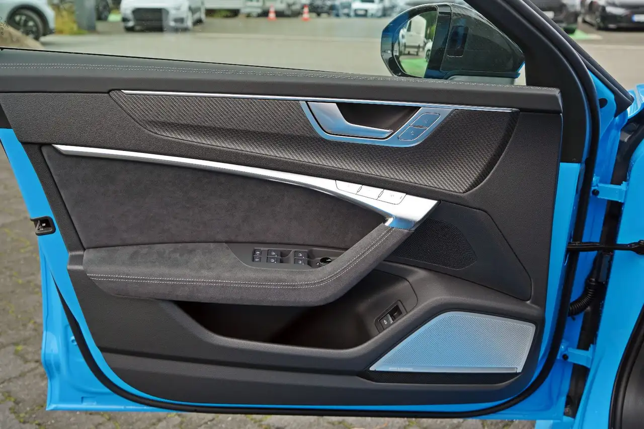 Audi RS6 PERFORMANCE UNIKAT RIVIERA CARBON B&O Advanc 7