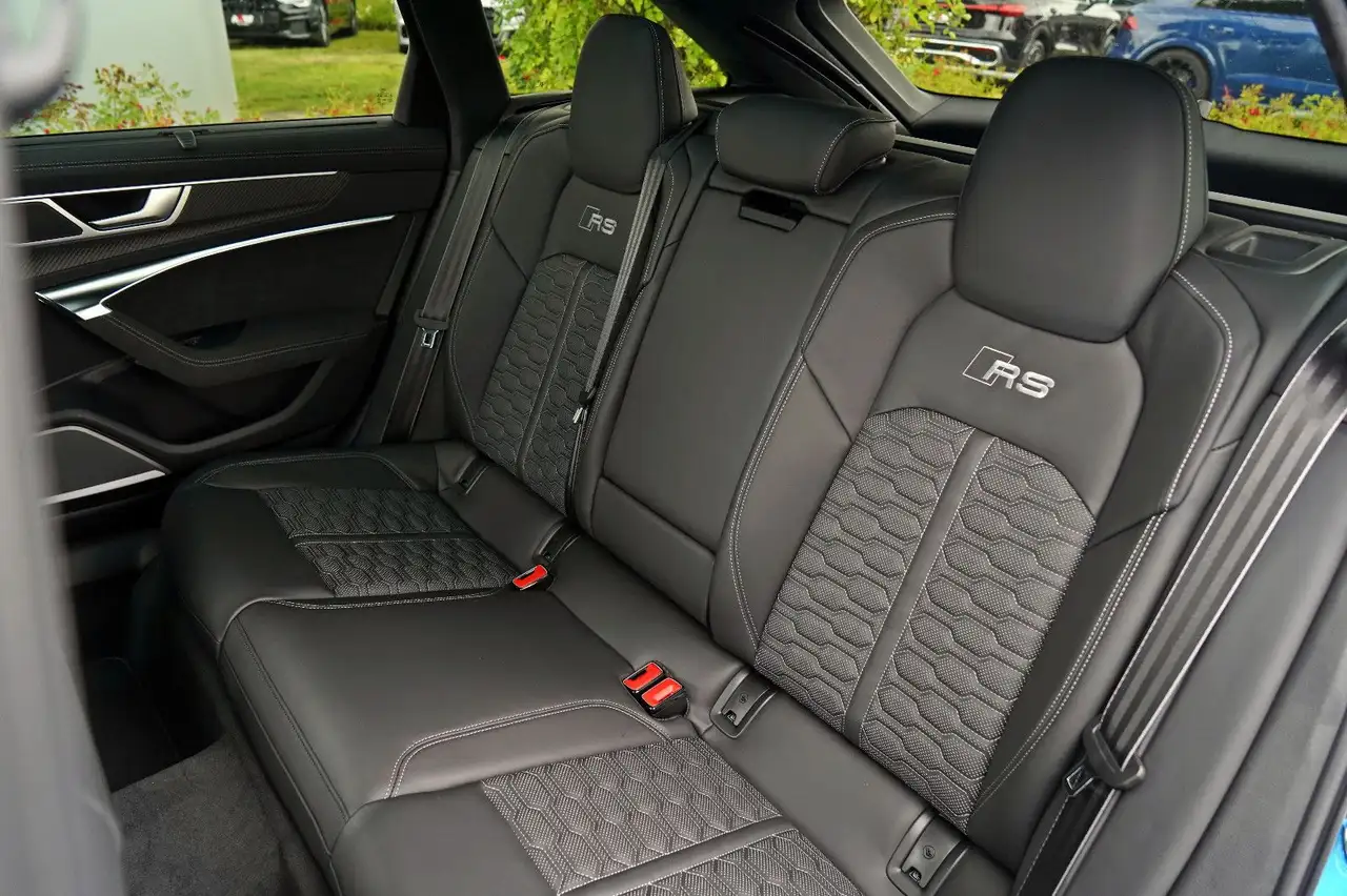 Audi RS6 PERFORMANCE UNIKAT RIVIERA CARBON B&O Advanc 16