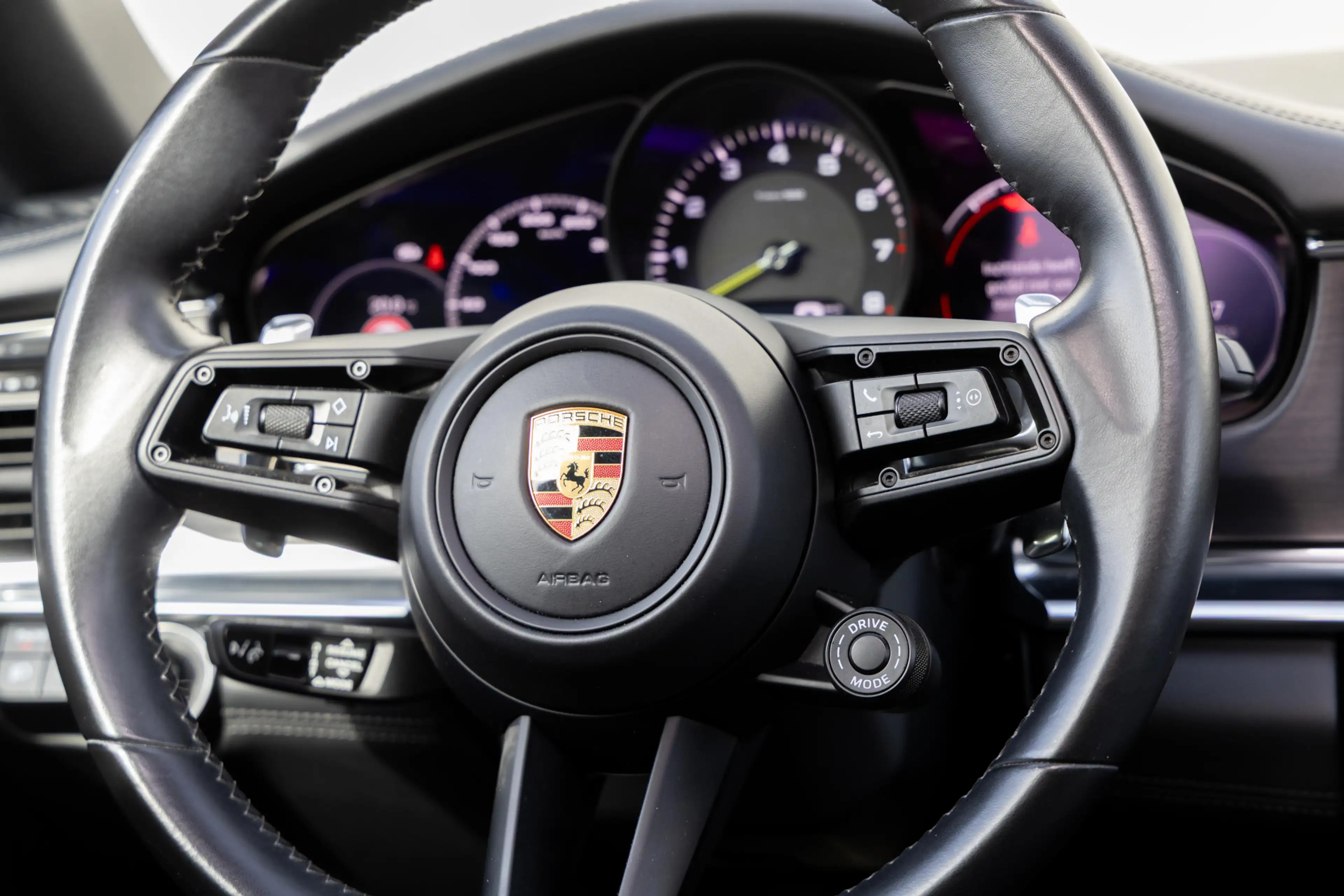 Porsche Panamera Sport Turismo 2.9 4 E-Hybrid Platinum Edition — photo 16