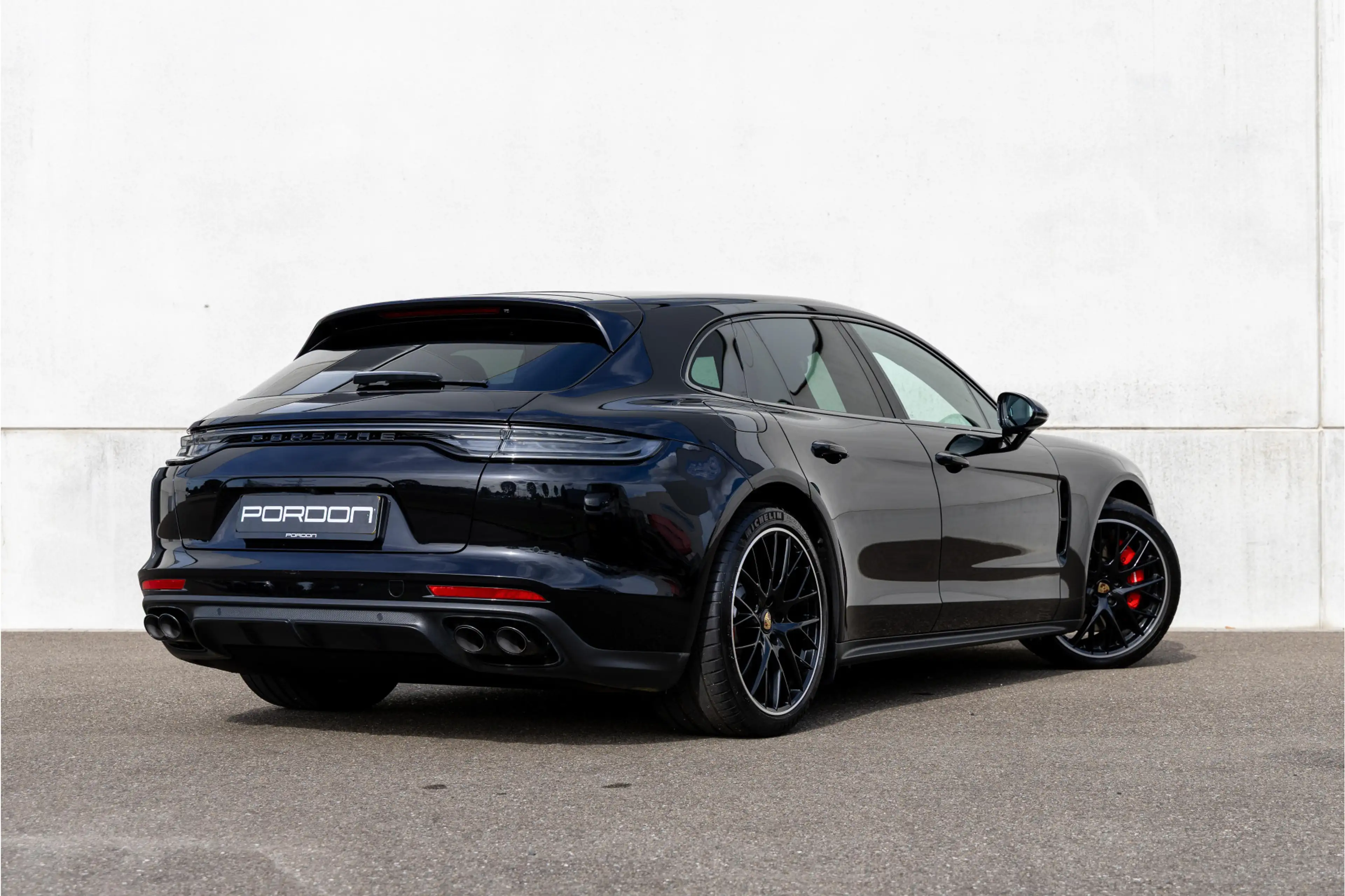 Porsche Panamera Sport Turismo 2.9 4 E-Hybrid Platinum Edition — photo 2