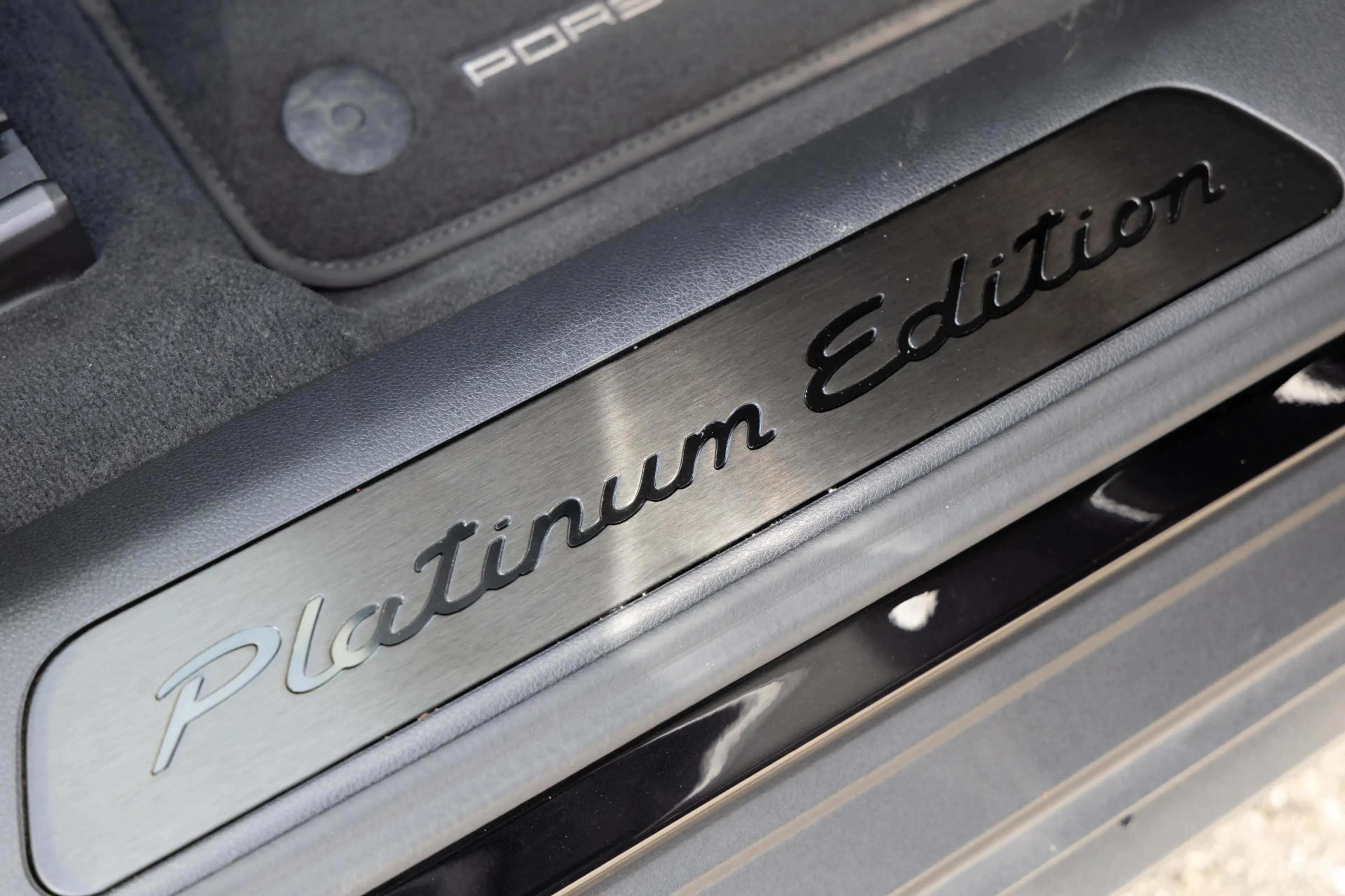 Porsche Panamera Sport Turismo 2.9 4 E-Hybrid Platinum Edition — photo 29