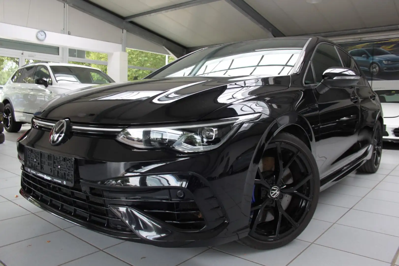 Volkswagen Golf VIII Lim./R/BLCKSTYLE/DSG/LEDER/RPERFPAKE/A Schwarz - 2