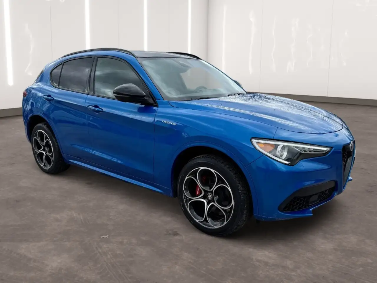 Alfa Romeo Stelvio снимка Alfa Romeo Stelvio