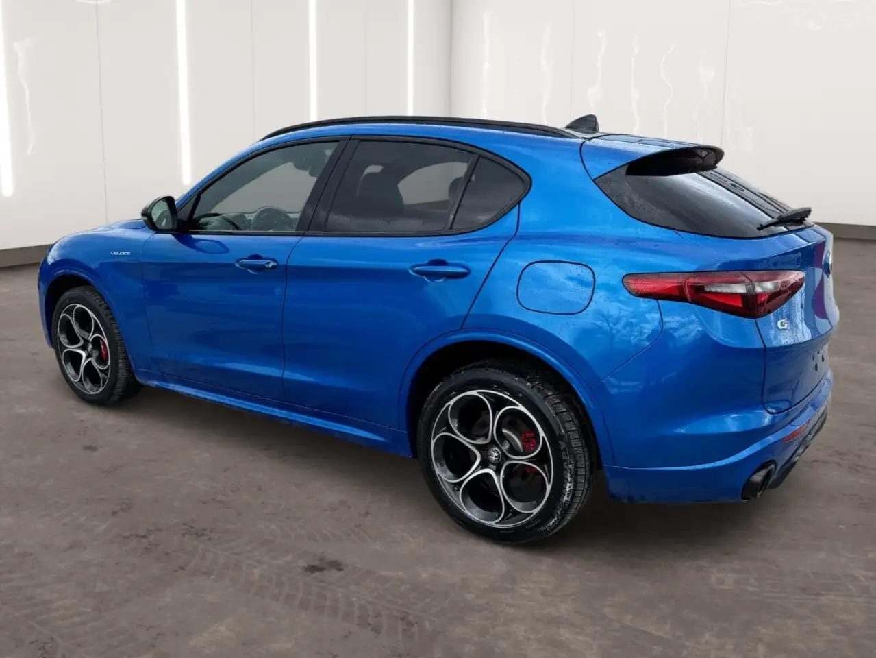 Alfa Romeo Stelvio снимка Alfa Romeo Stelvio