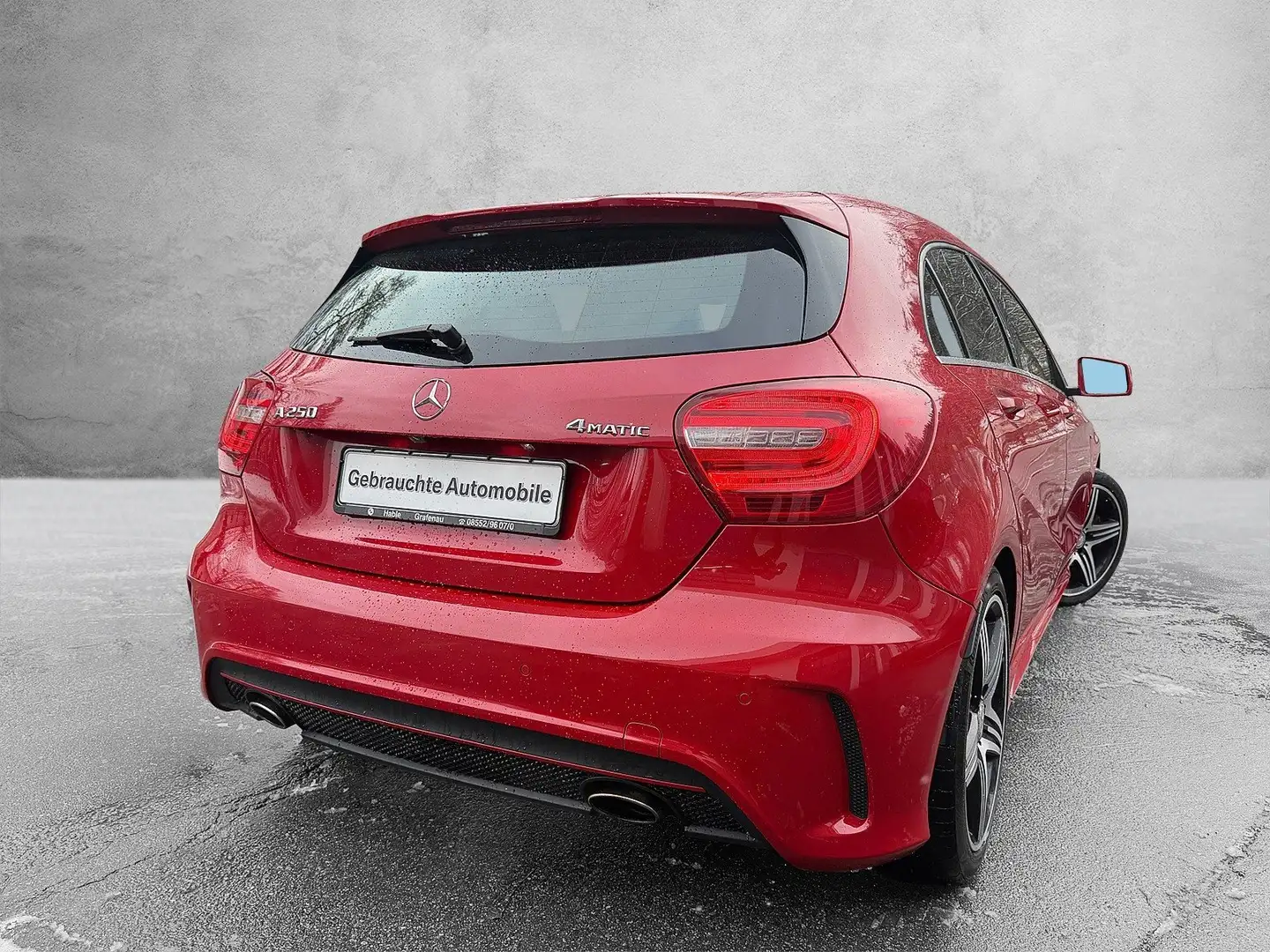 Mercedes-Benz A 250 Sport 4Matic 7G-DCT Rood - 2
