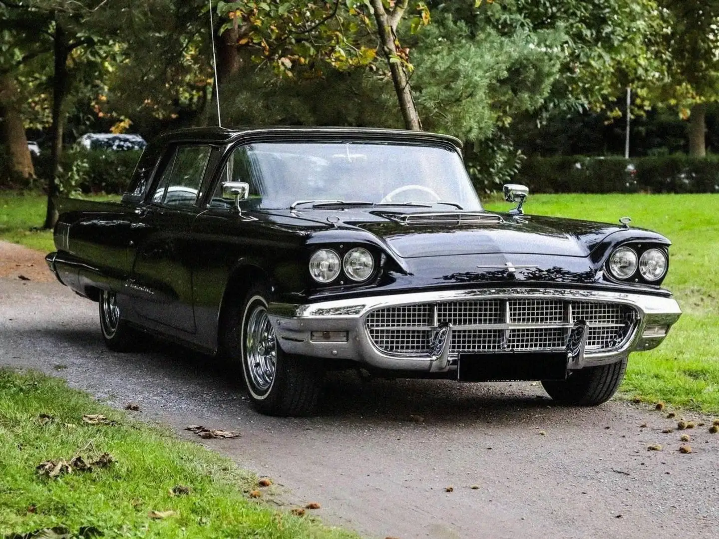 Ford Thunderbird Thunderbird Fekete - 1